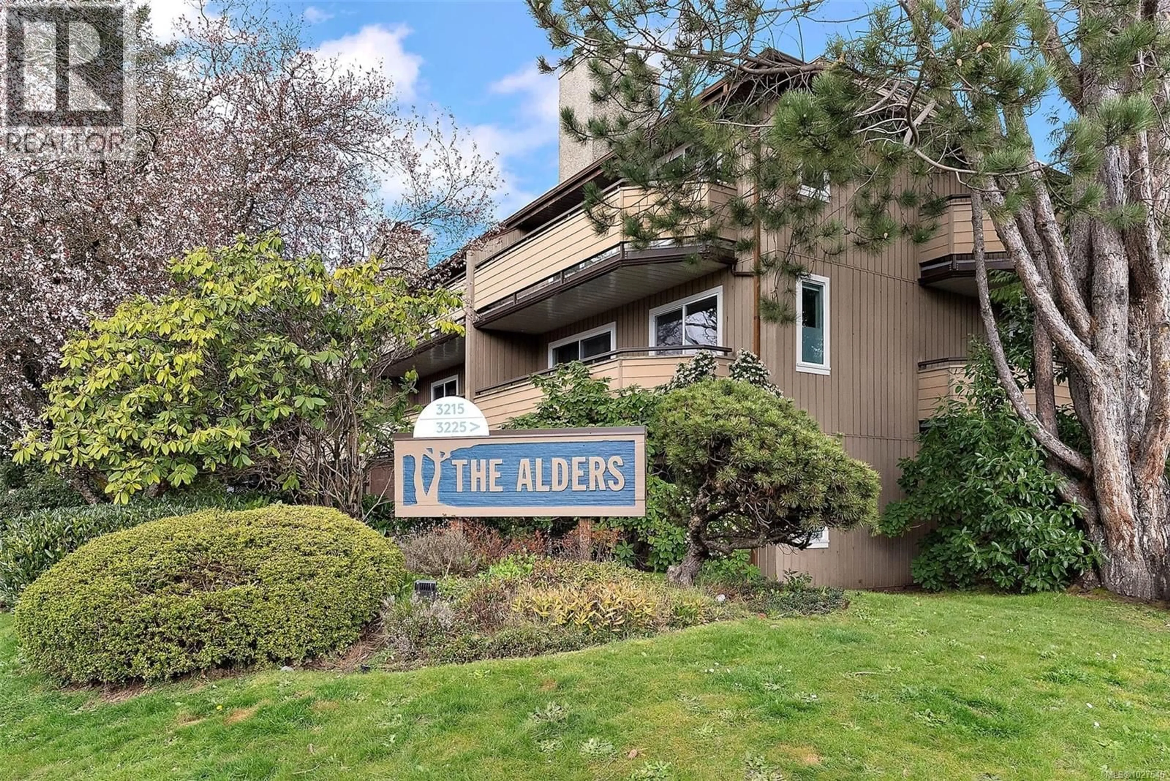 Unknown for 209 - 3215 ALDER STREET, Saanich British Columbia V8X1P3