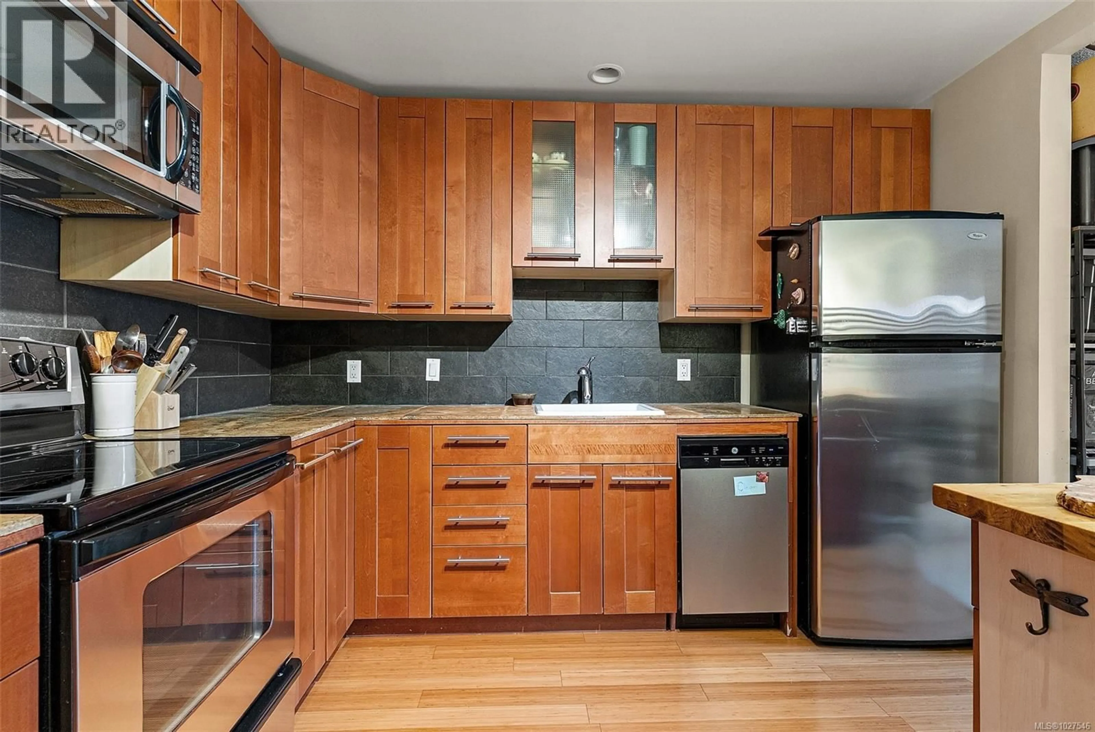 Standard kitchen, wood/laminate floor for 209 - 3215 ALDER STREET, Saanich British Columbia V8X1P3