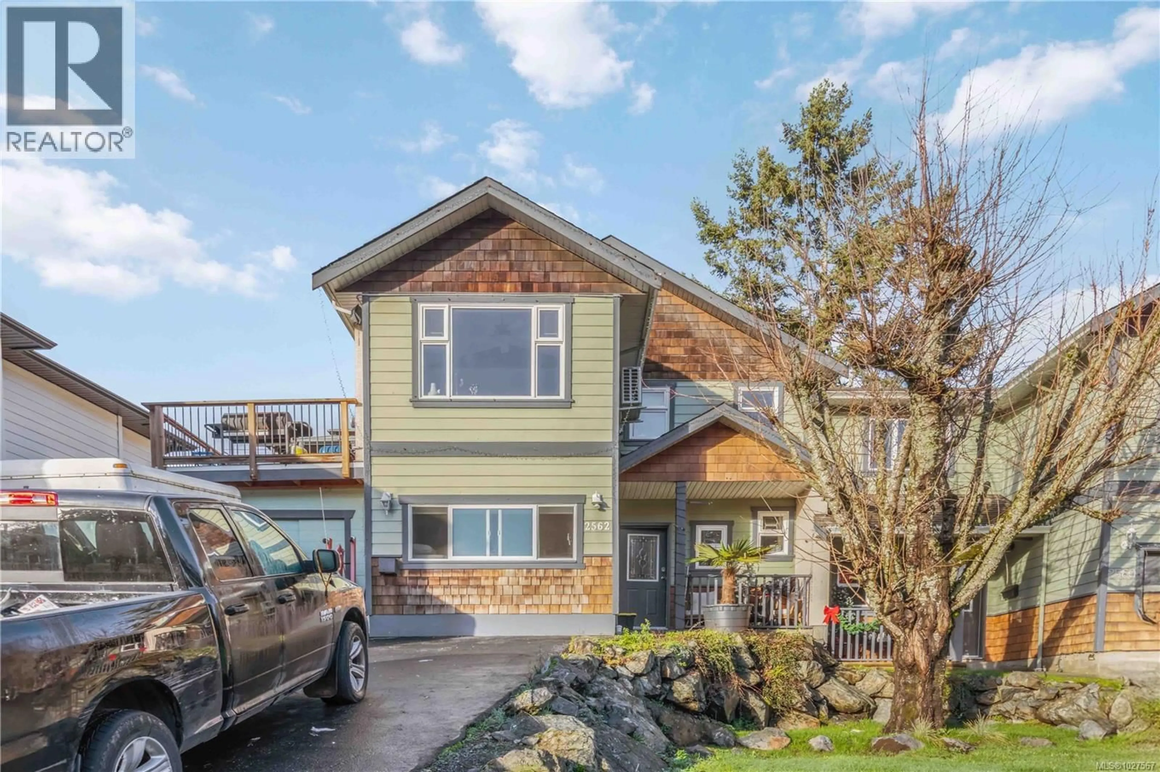 Home with vinyl exterior material, street for 2562 WENTWICH ROAD, Langford British Columbia V9B3N4