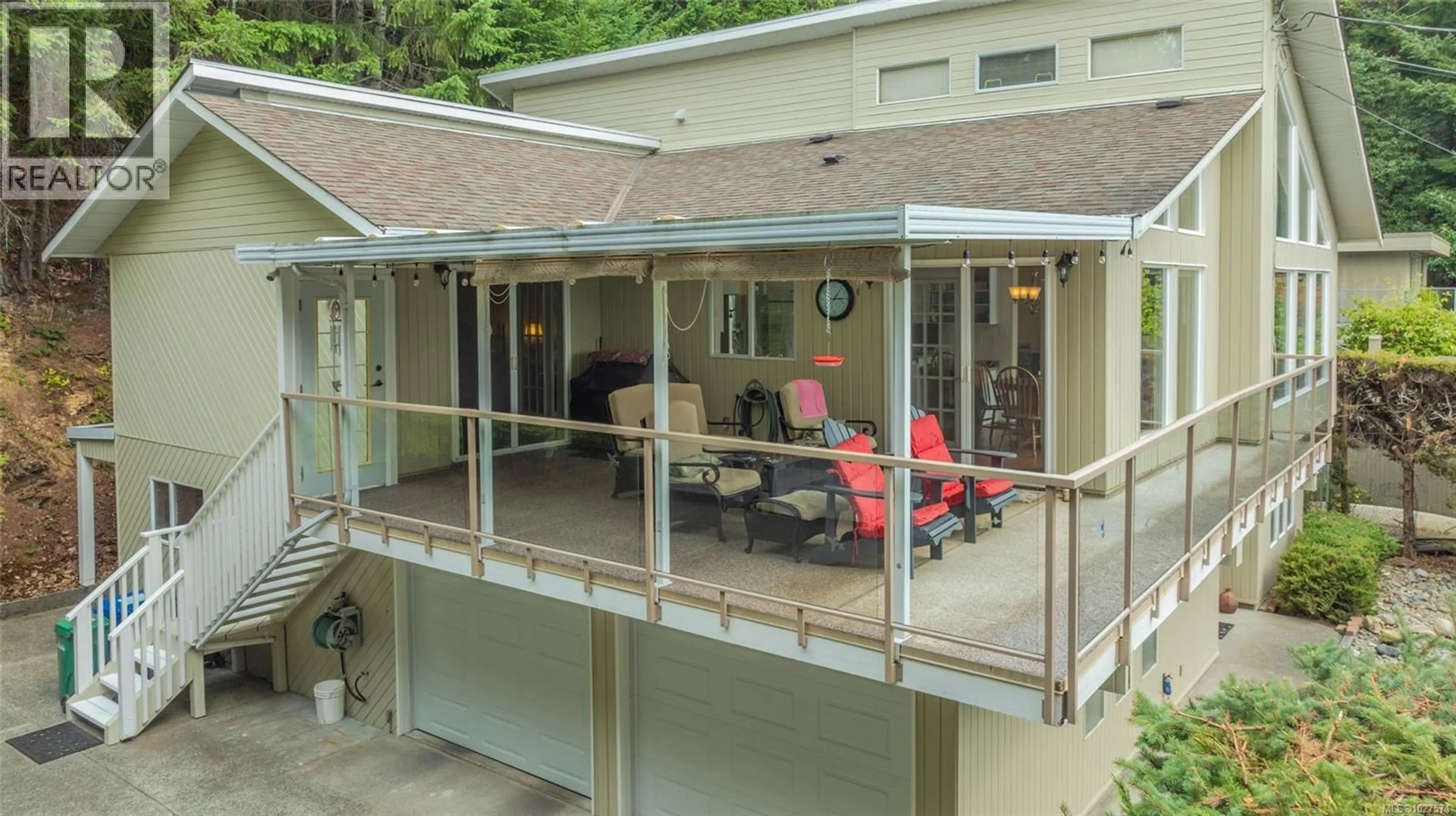 Patio, street for 3220 TELESCOPE TERRACE, Nanaimo British Columbia V9T4A9