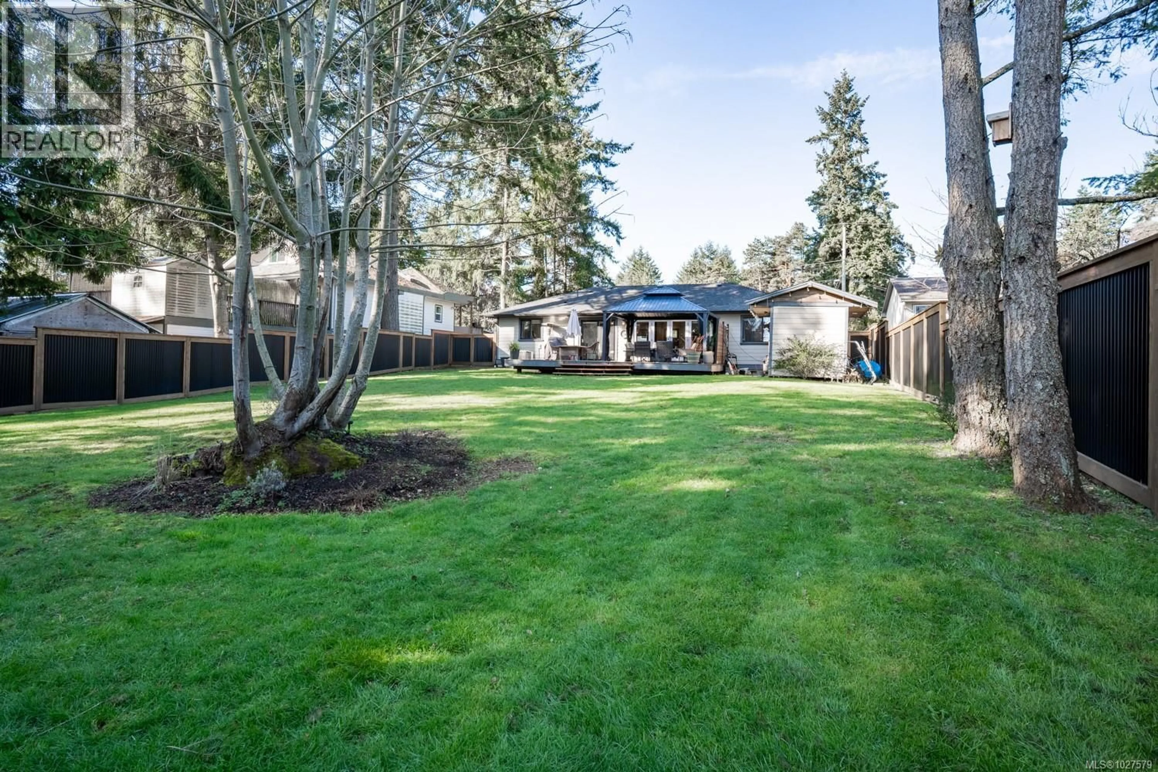 Patio, unknown for 3238 ADBY ROAD, Nanaimo British Columbia V9T2W4