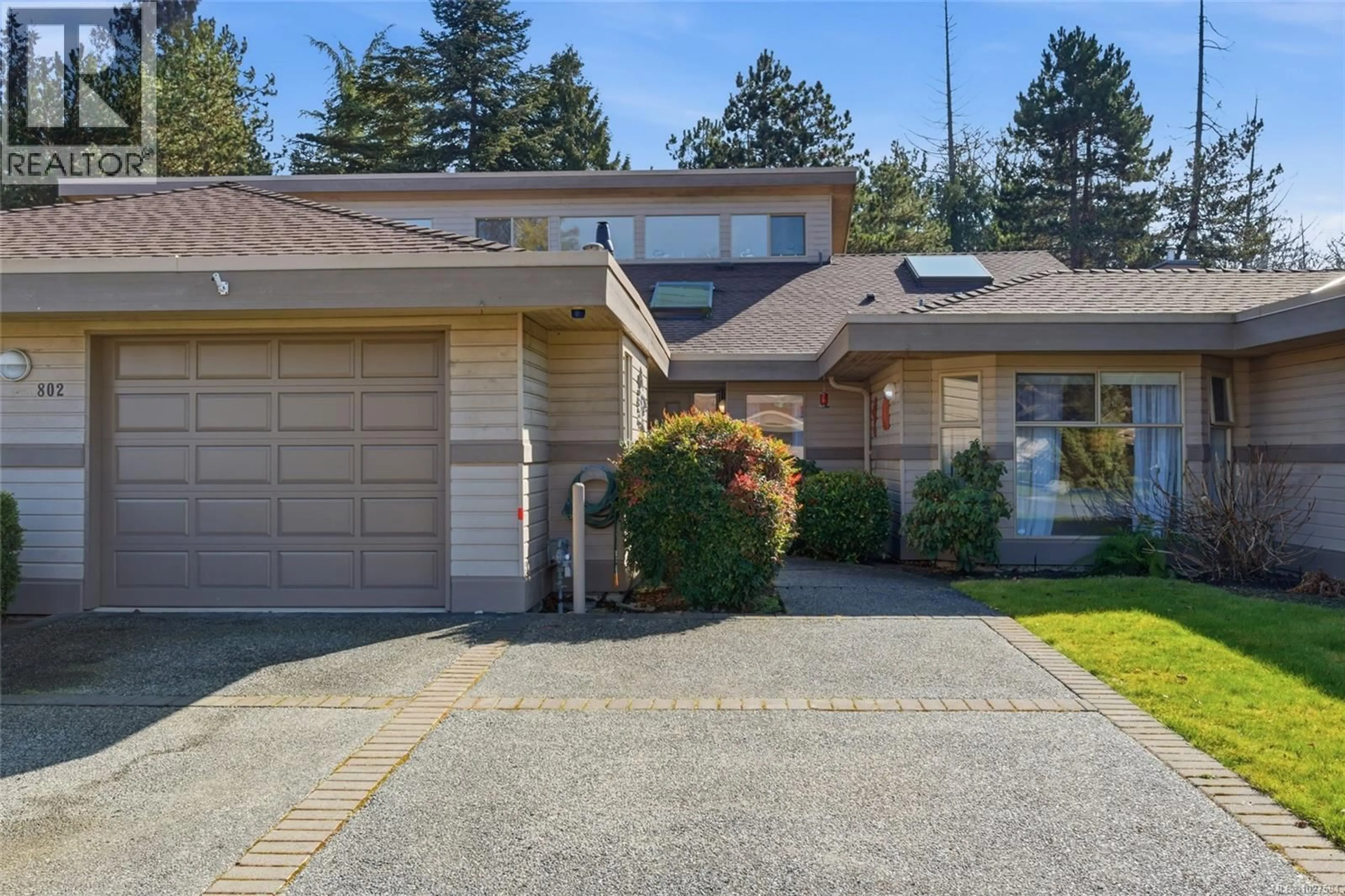 Unknown for 802 LAKES BOULEVARD, French Creek British Columbia V9P2P8