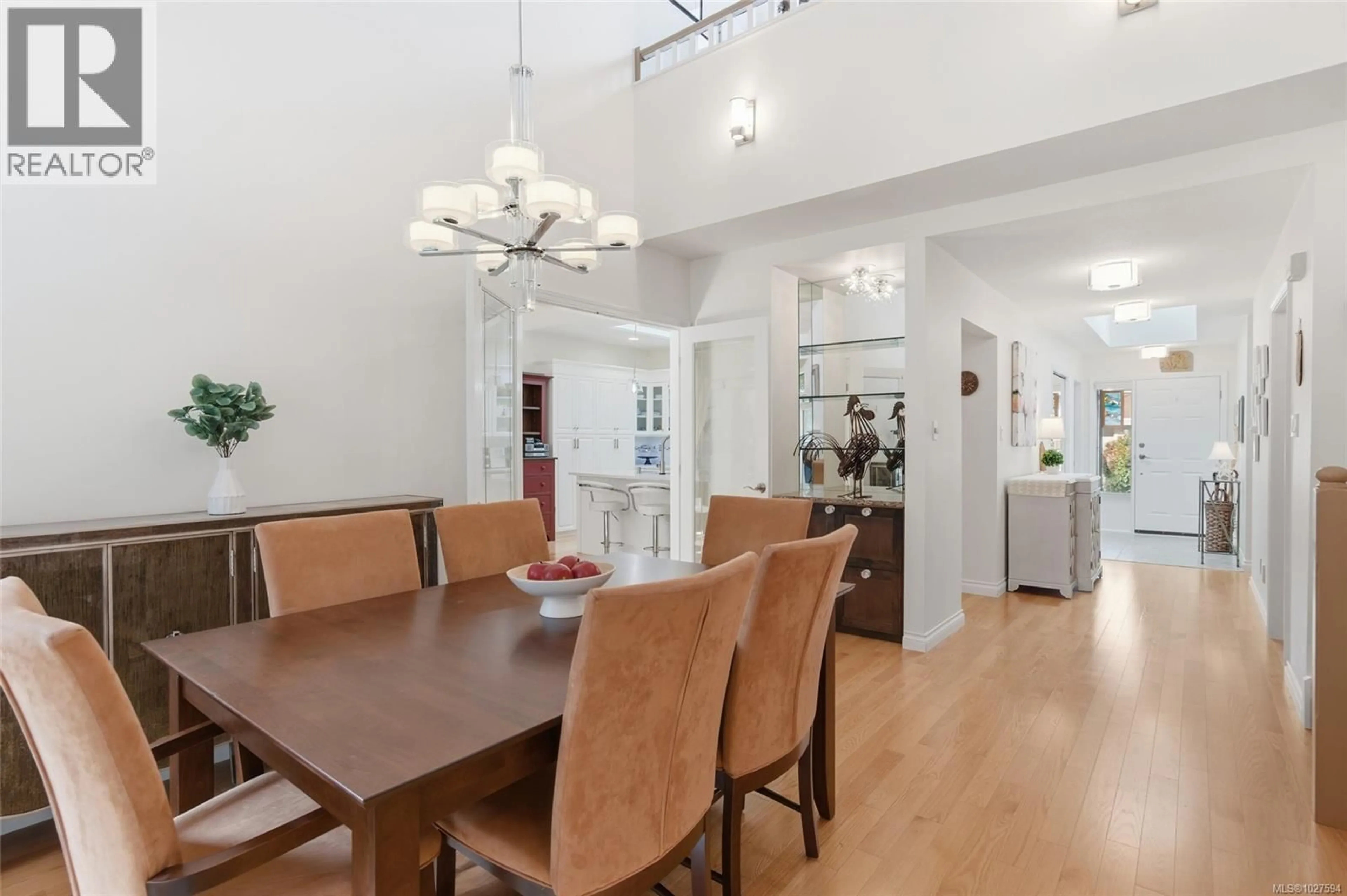 Dining room, unknown for 802 LAKES BOULEVARD, French Creek British Columbia V9P2P8