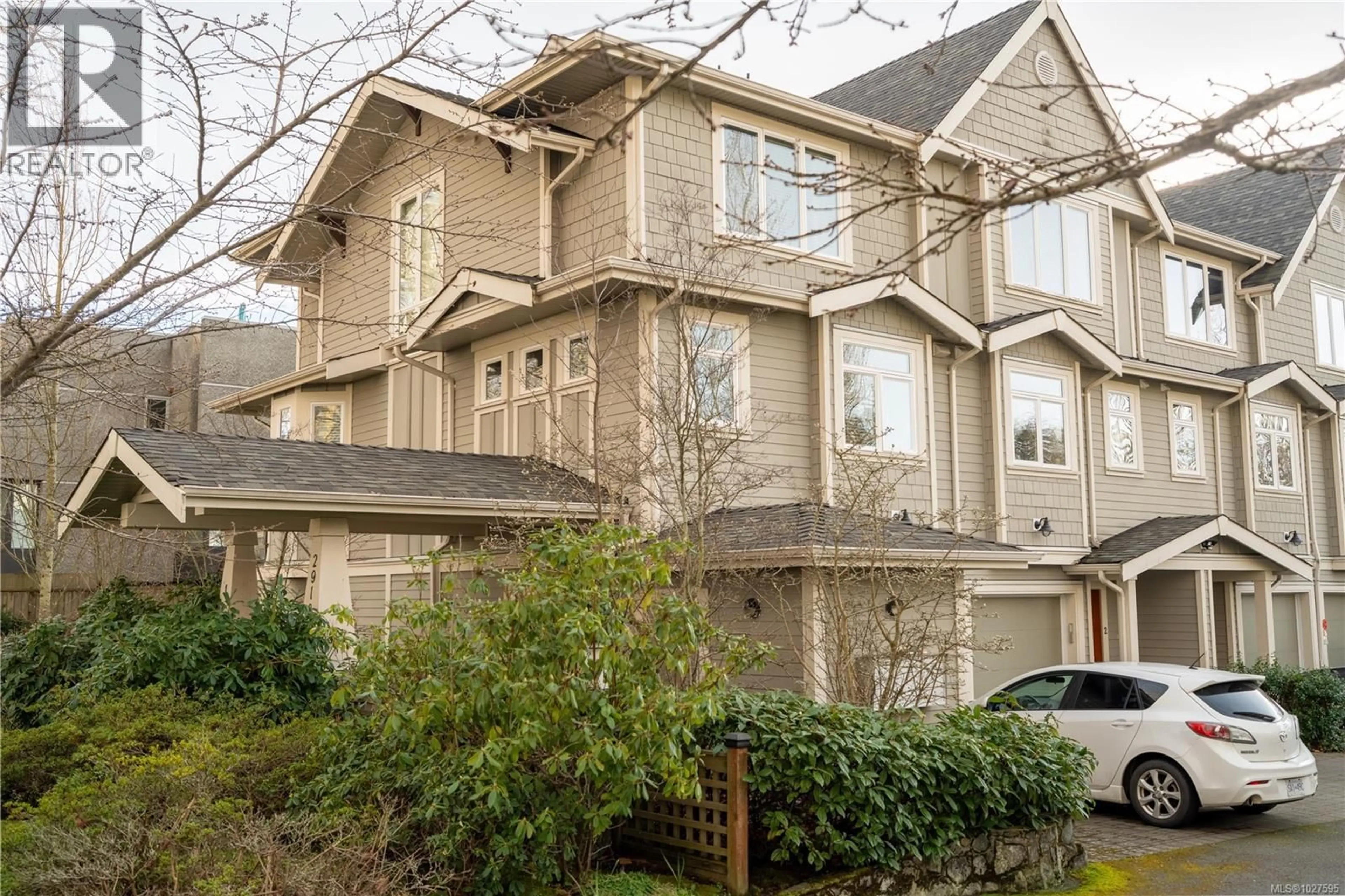 Home with brick exterior material, street for 1 - 2918 SHELBOURNE STREET, Victoria British Columbia V8R4M6