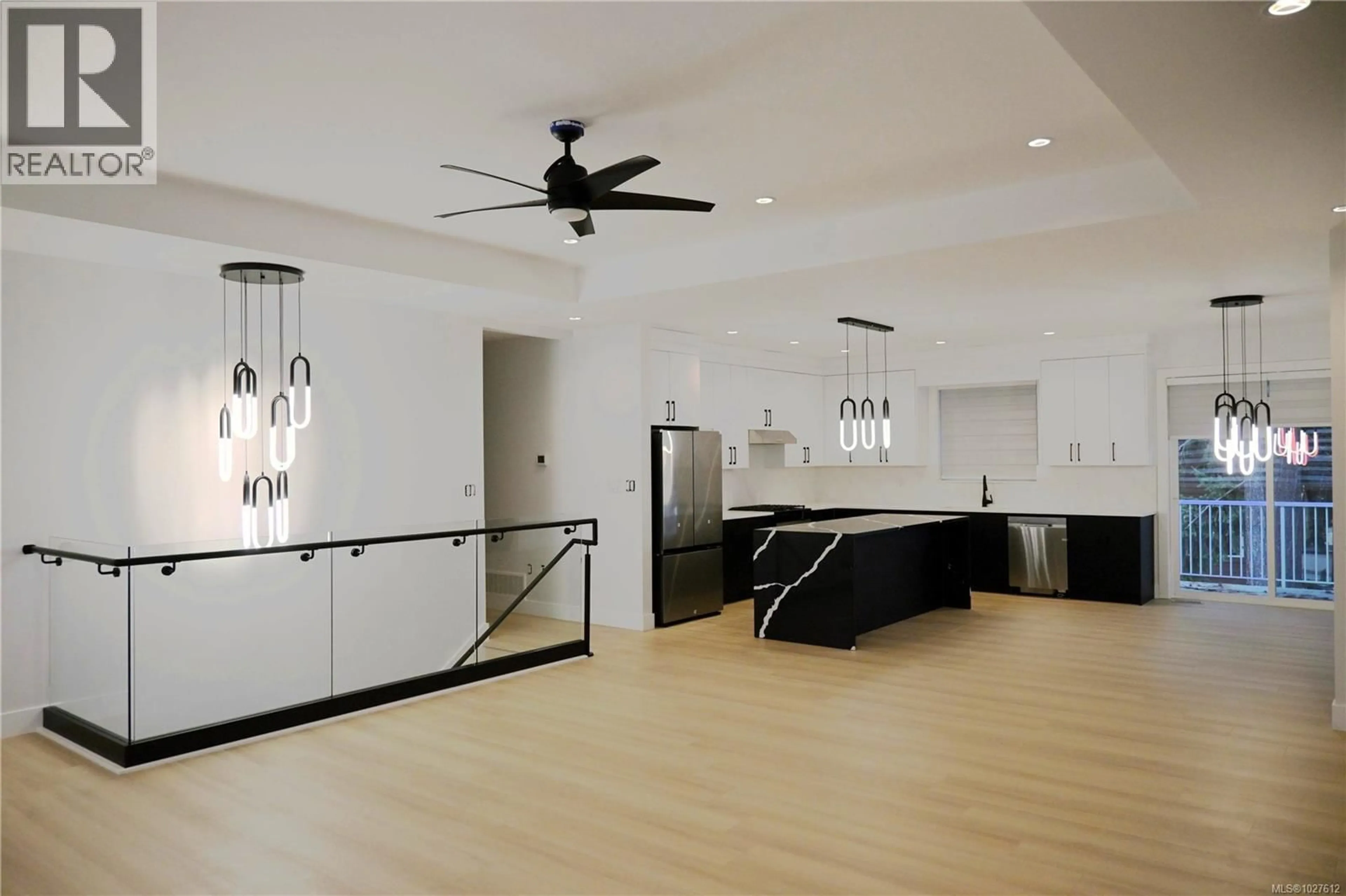 Indoor foyer for 610 ROTAYO ROAD, Nanaimo British Columbia V9R3T3