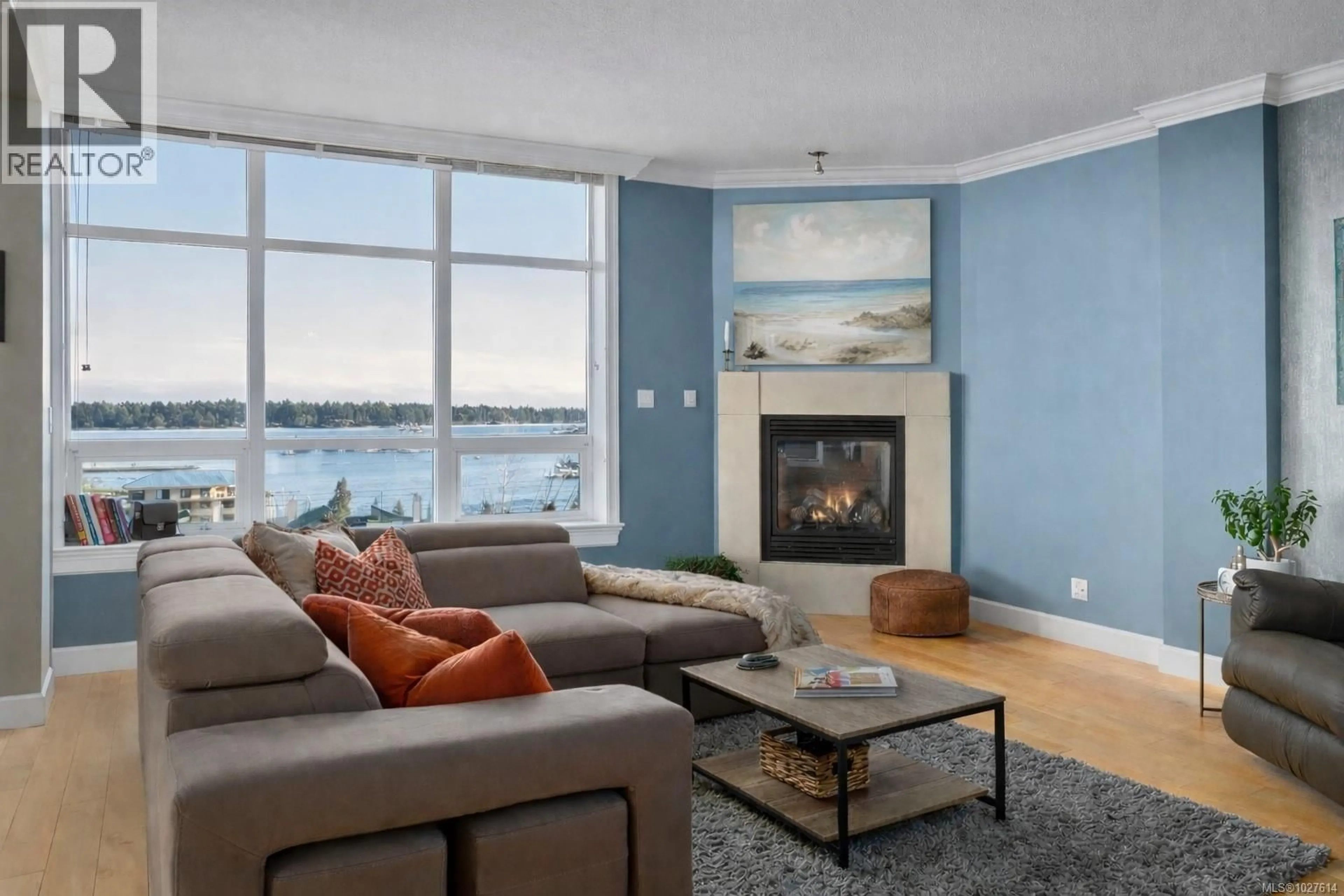 Living room with furniture, unknown for 401 - 225 ROSEHILL STREET, Nanaimo British Columbia V9S1E1