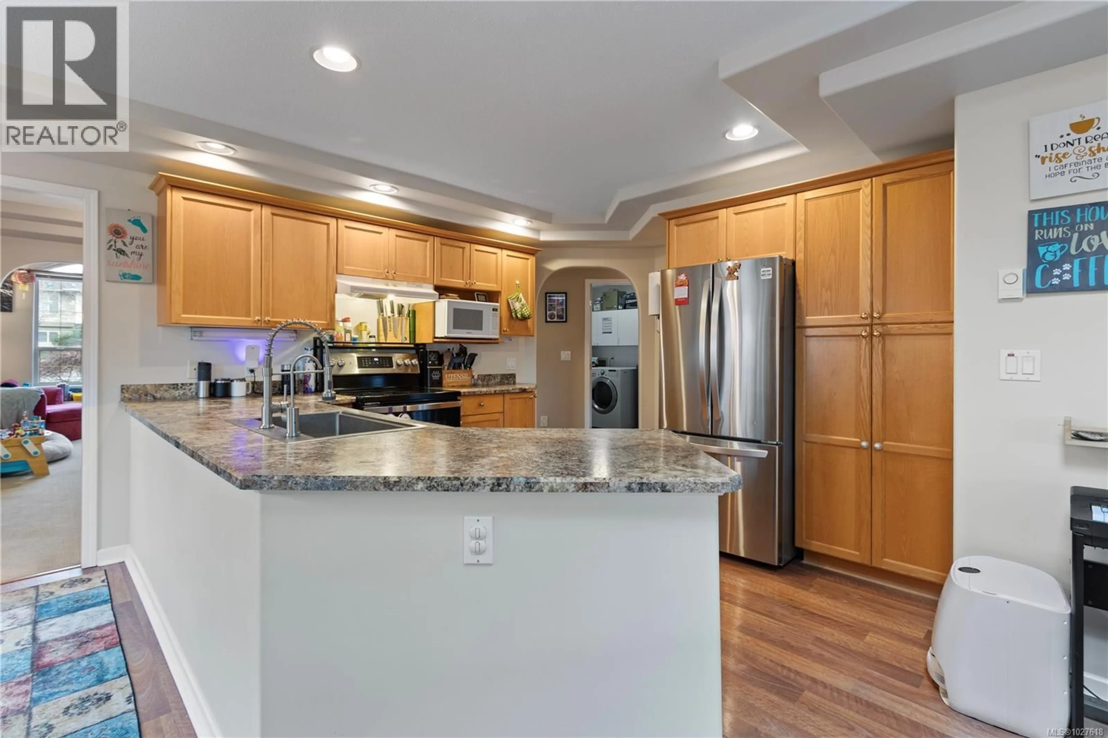 Open concept kitchen, unknown for 1137 YELLOWBRICK ROAD, Parksville British Columbia V9P1K4