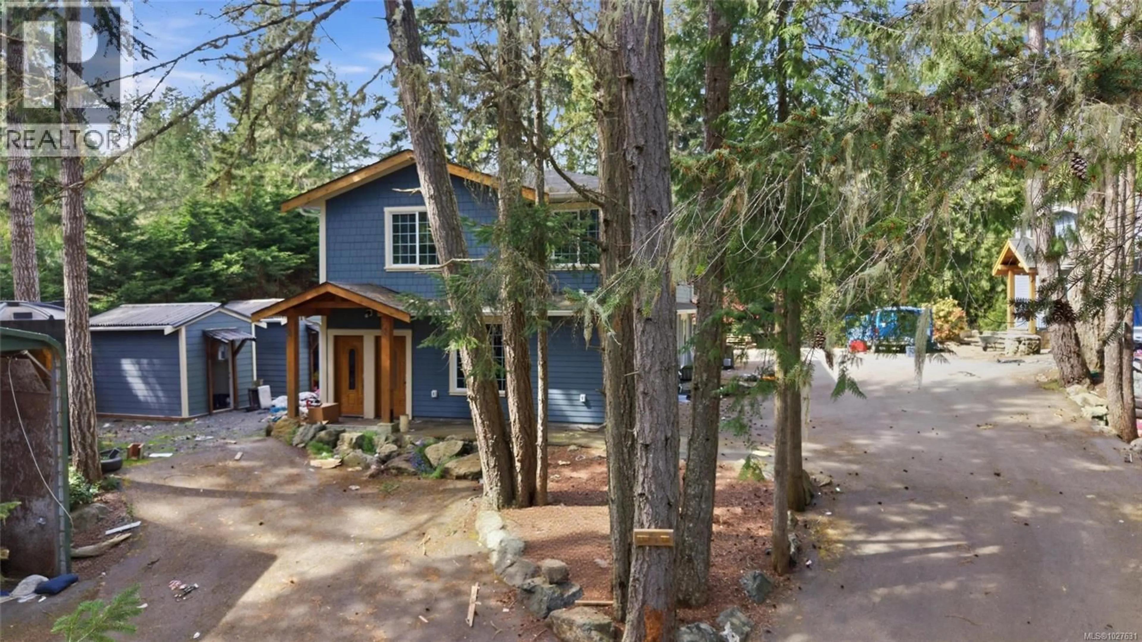 A pic from outside/outdoor area/front of a property/back of a property/a pic from drone, unknown for 793 PARKHEIGHTS DRIVE, Sooke British Columbia V9Z1B5