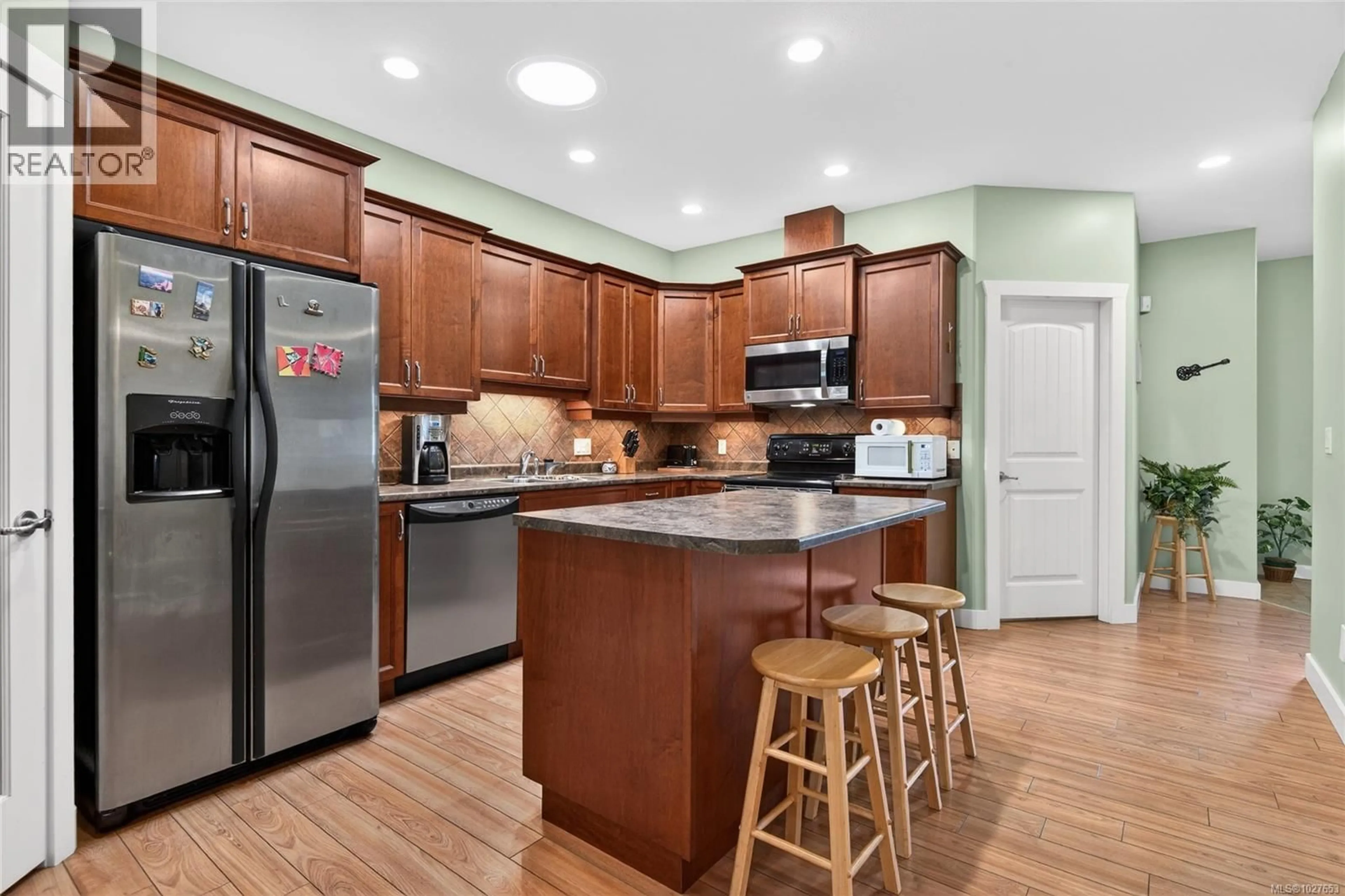 Open concept kitchen, unknown for 1 - 346 ERICKSON ROAD, Campbell River British Columbia V9W1S7