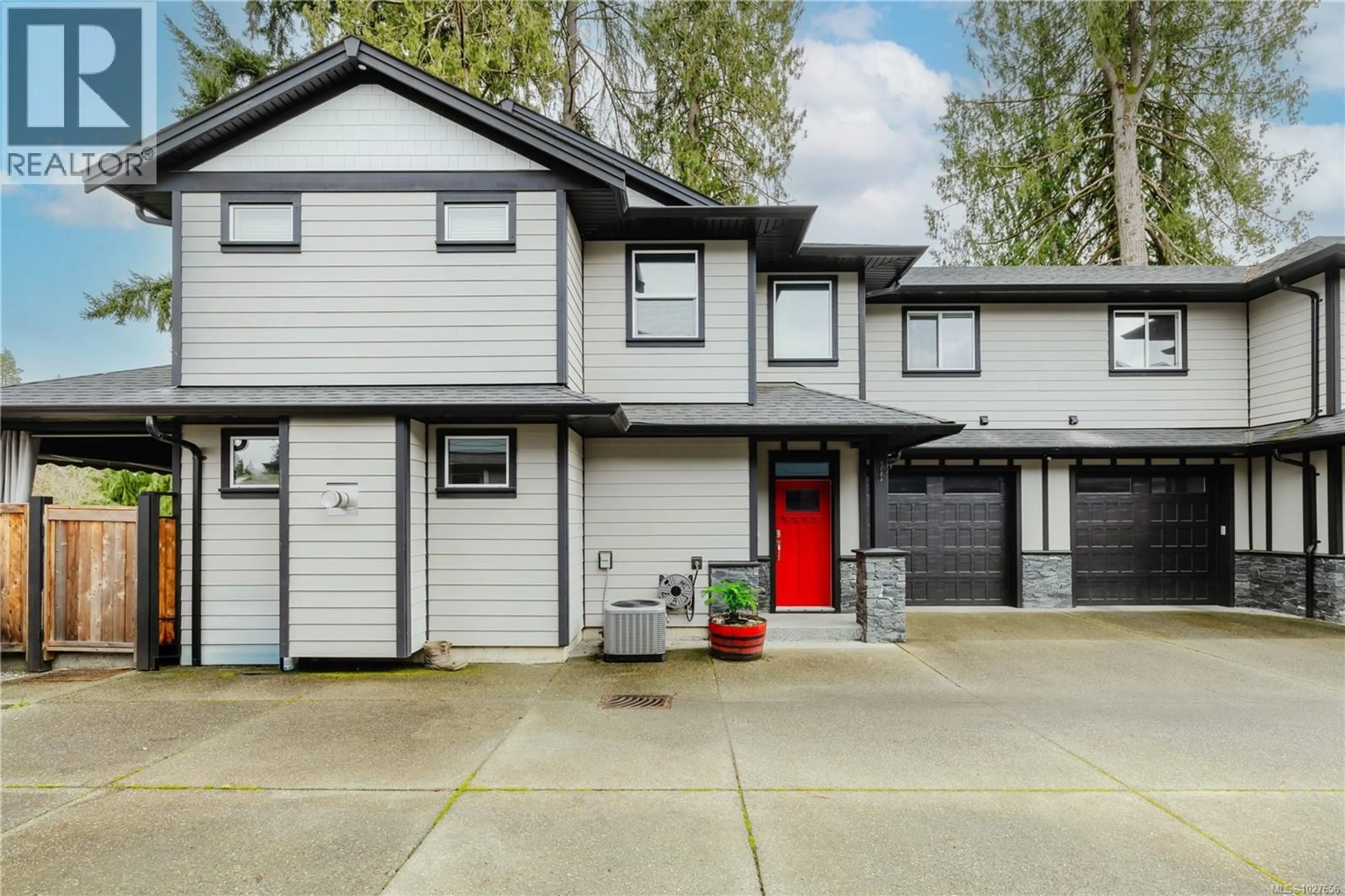 Home with vinyl exterior material, street for 5869 DEUCHARS DRIVE, Duncan British Columbia V9L1L5