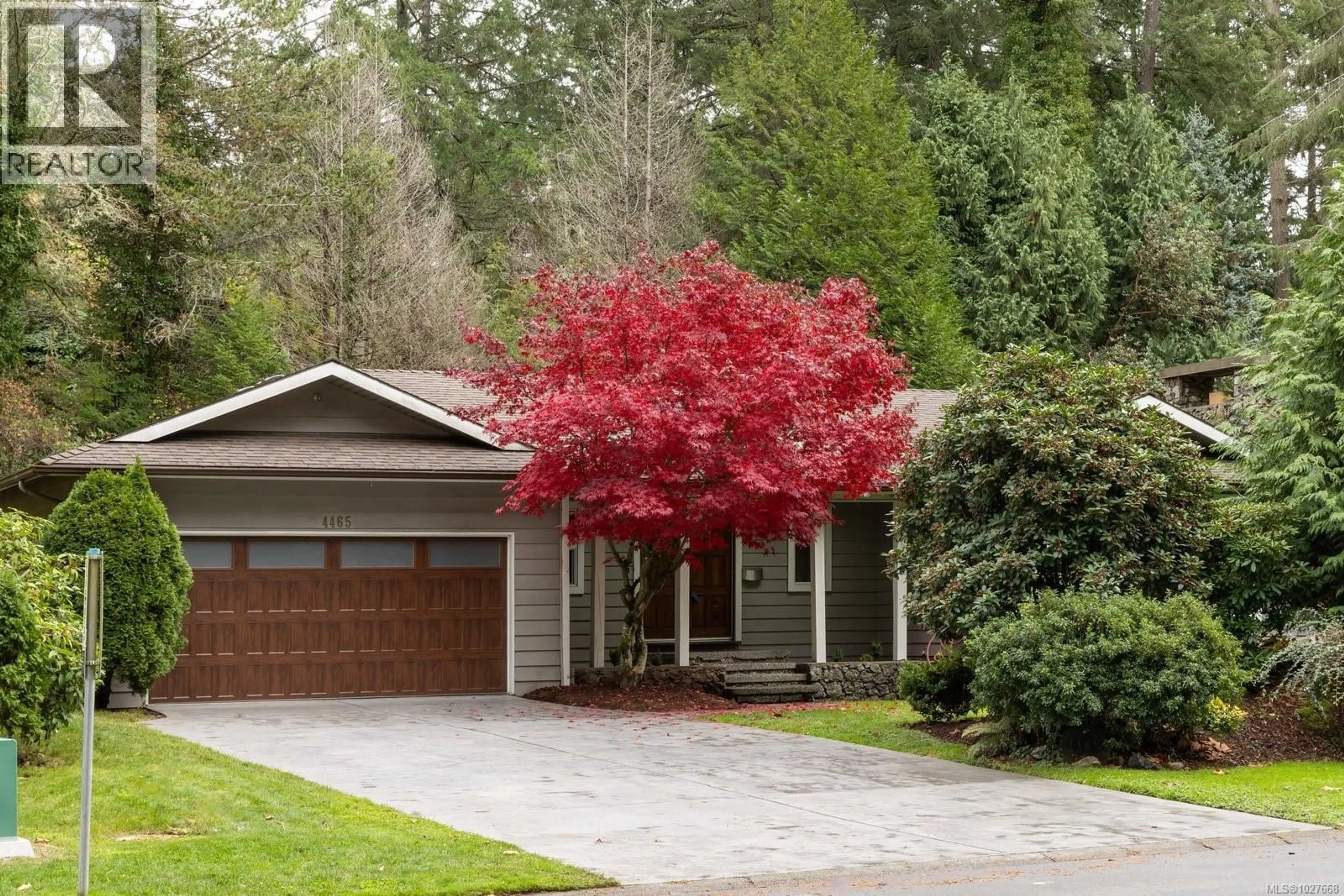 Home with vinyl exterior material, street for 4465 EMILY CARR DRIVE, Saanich British Columbia V8X2N5