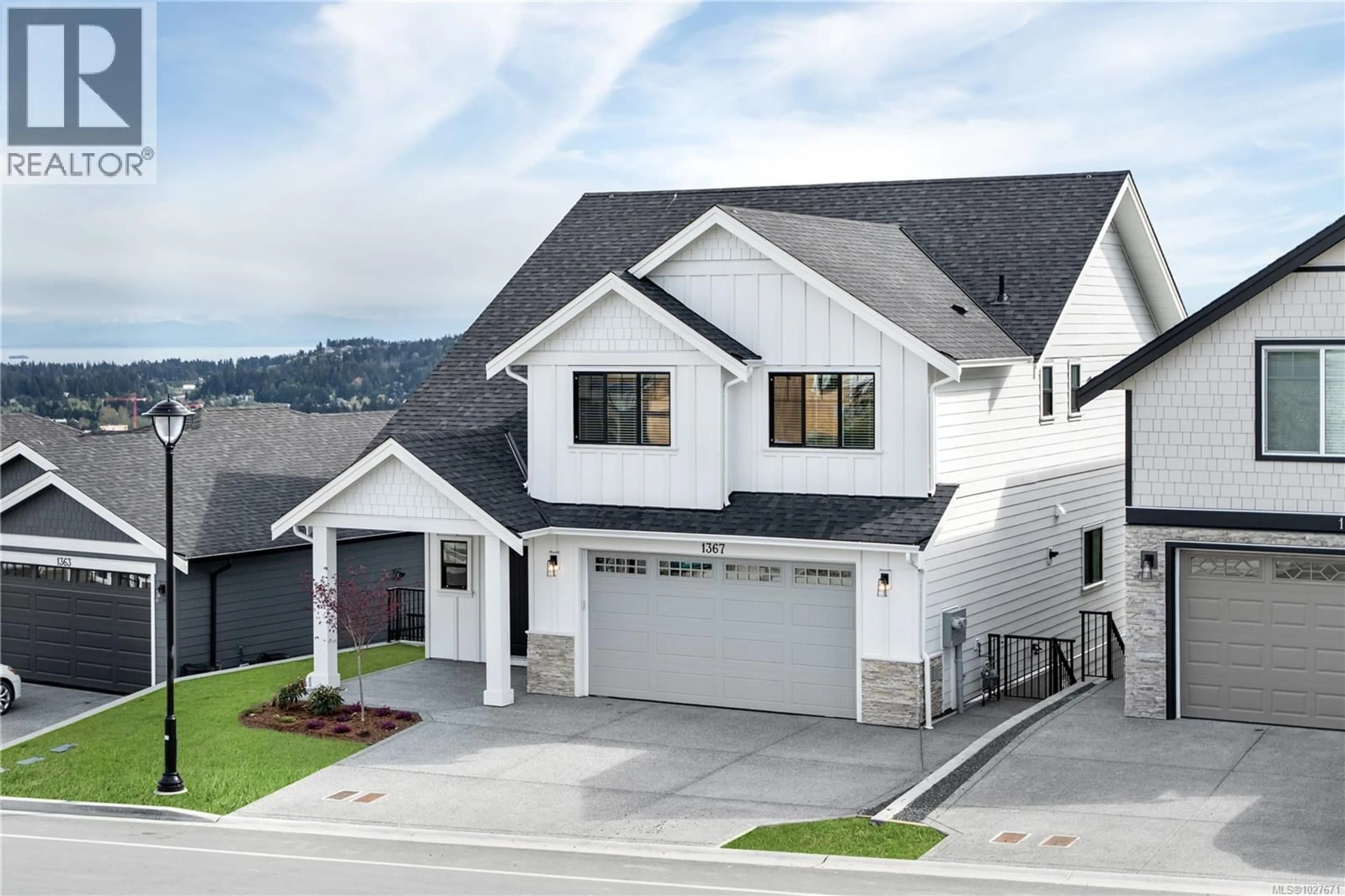 Home with vinyl exterior material, mountain view for 1367 FLINT AVENUE, Langford British Columbia V9B5N1