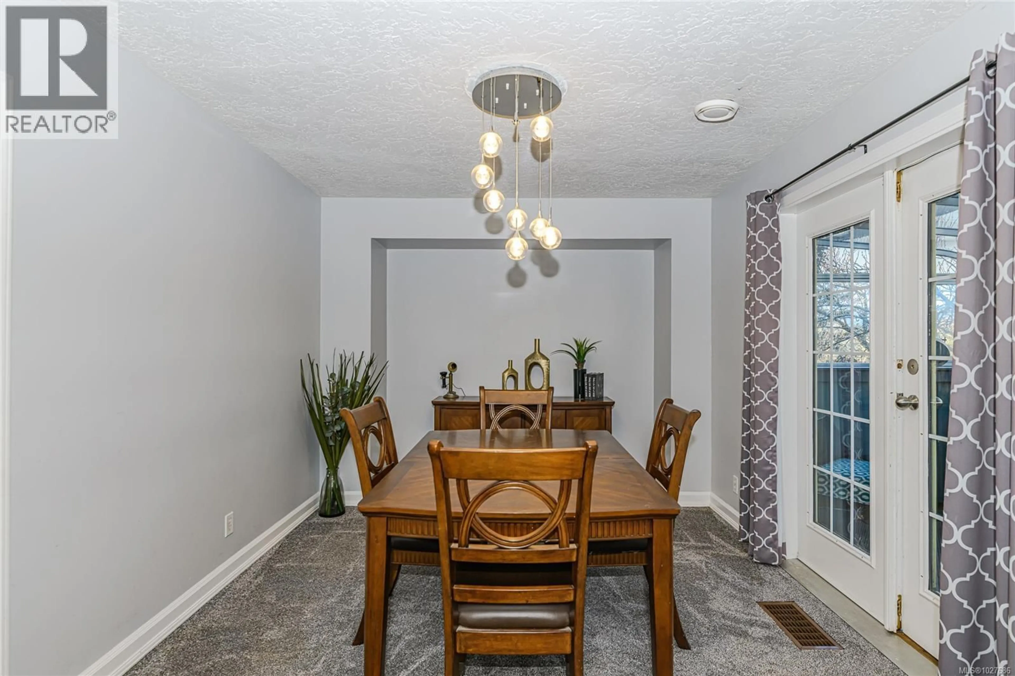Dining room, ceramic/tile floor for 745 CECIL BLOGG DRIVE, Colwood British Columbia V9B5N7