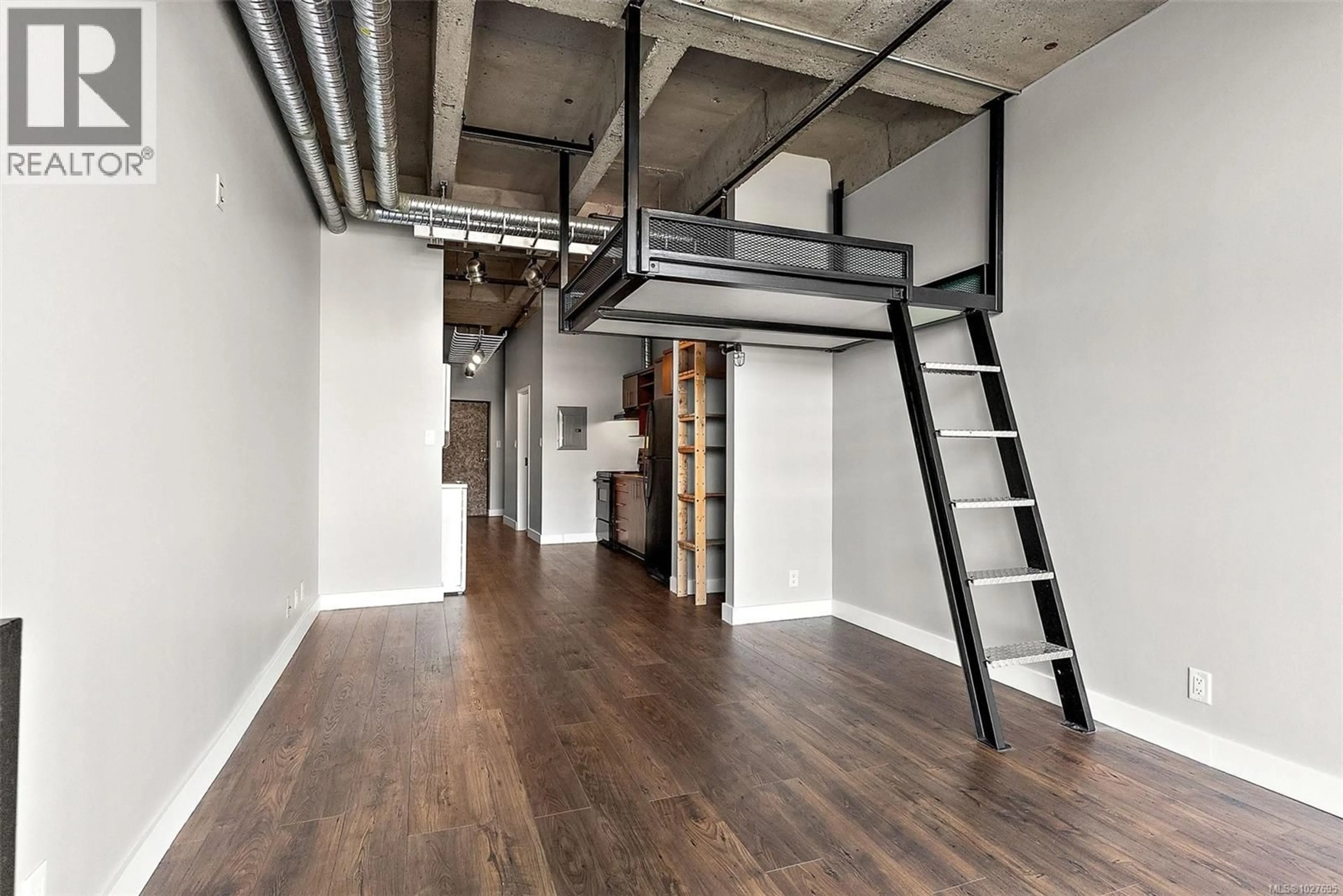 A pic of a room for 407 - 1061 FORT STREET, Victoria British Columbia V8V5A1