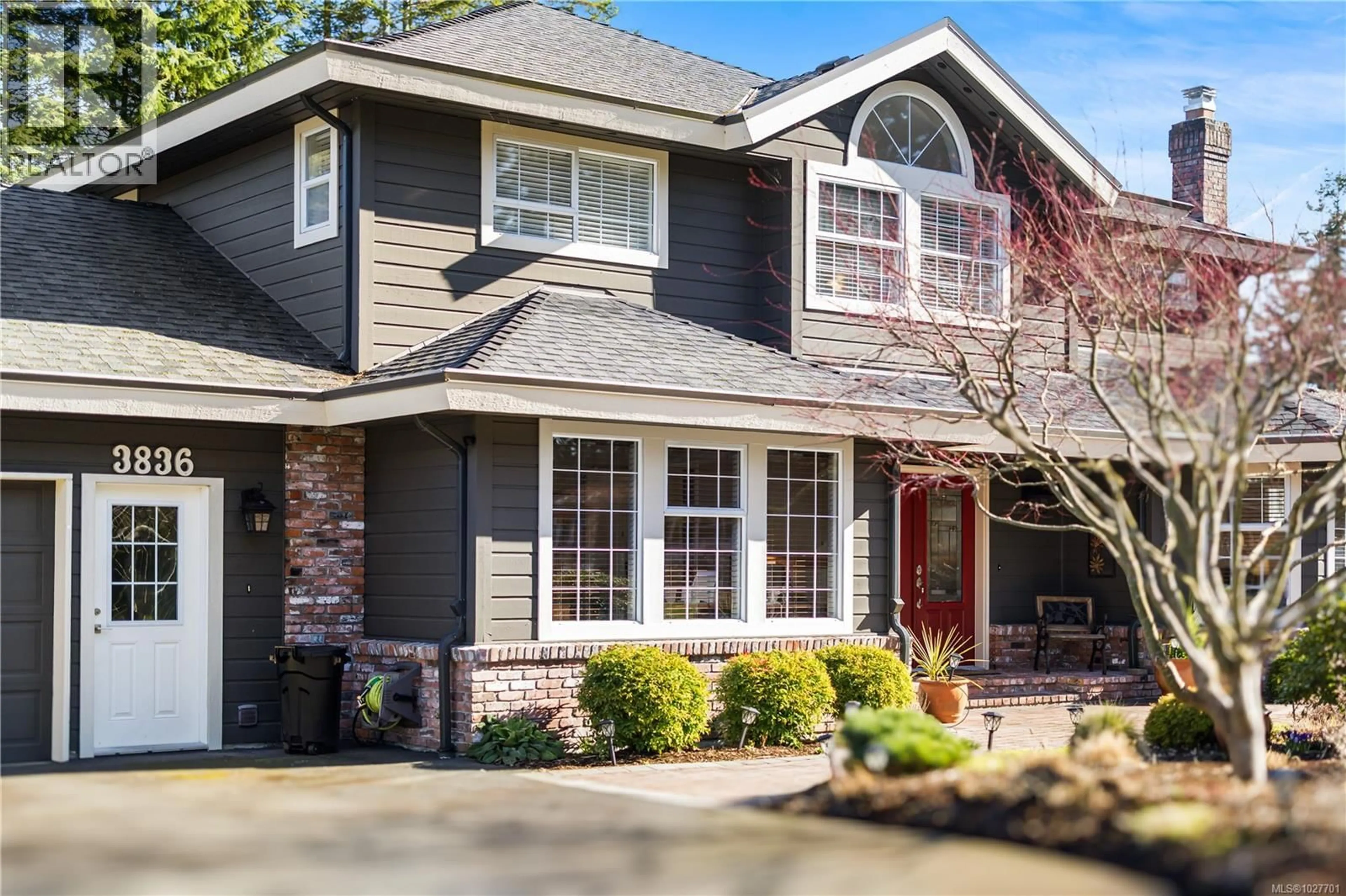 Home with vinyl exterior material, street for 3836 MITLENATCH DRIVE, Campbell River British Columbia V9H1J7