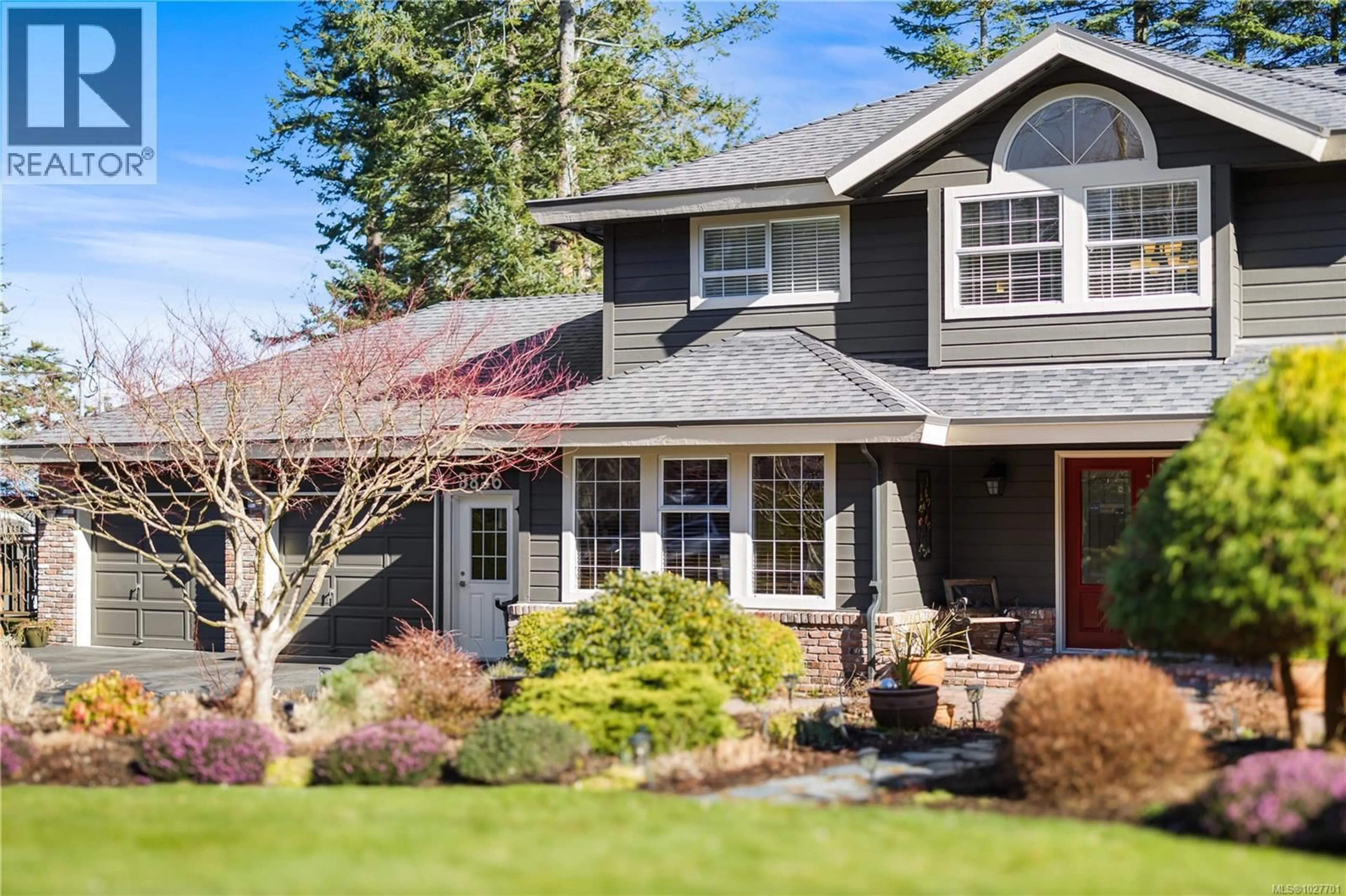 Home with vinyl exterior material, street for 3836 MITLENATCH DRIVE, Campbell River British Columbia V9H1J7