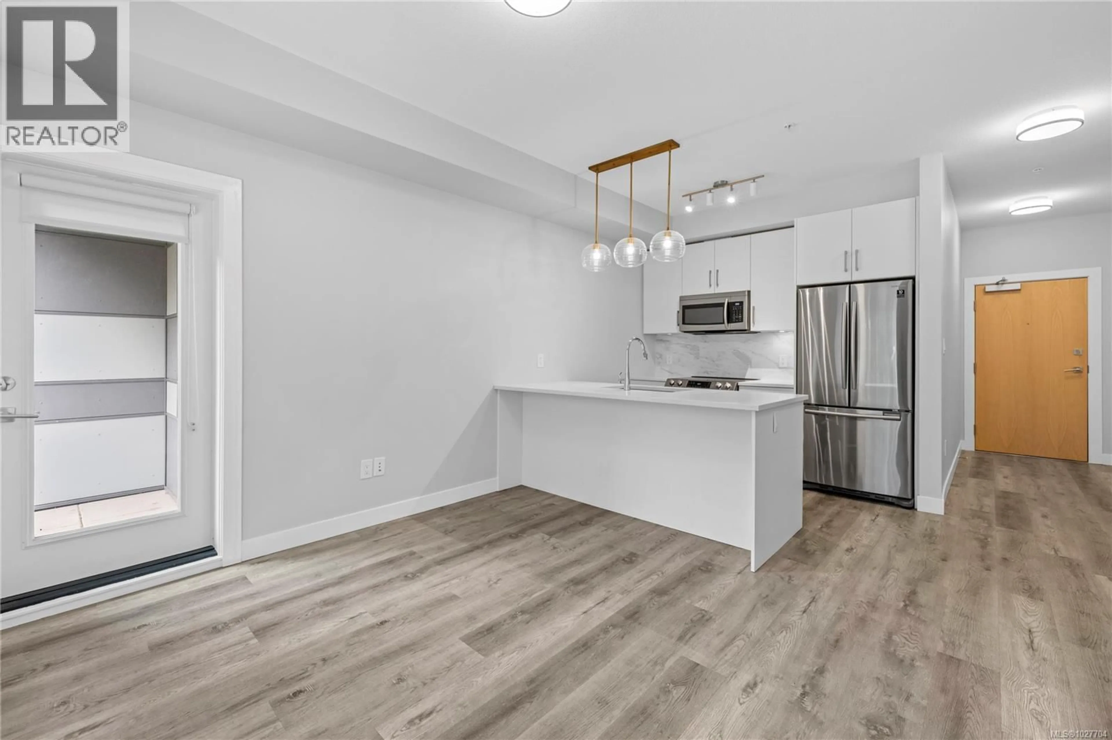 Open concept kitchen, unknown for 112 - 20 BARSBY AVENUE, Nanaimo British Columbia V9R0K4