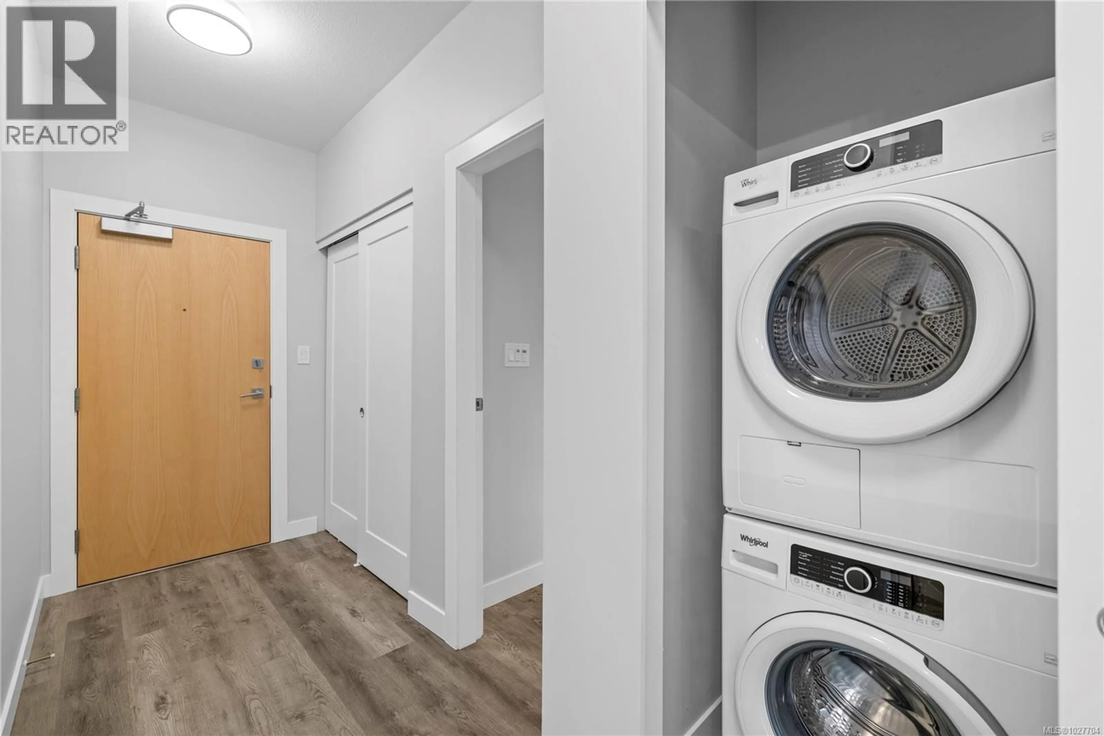 Laundry room for 112 - 20 BARSBY AVENUE, Nanaimo British Columbia V9R0K4