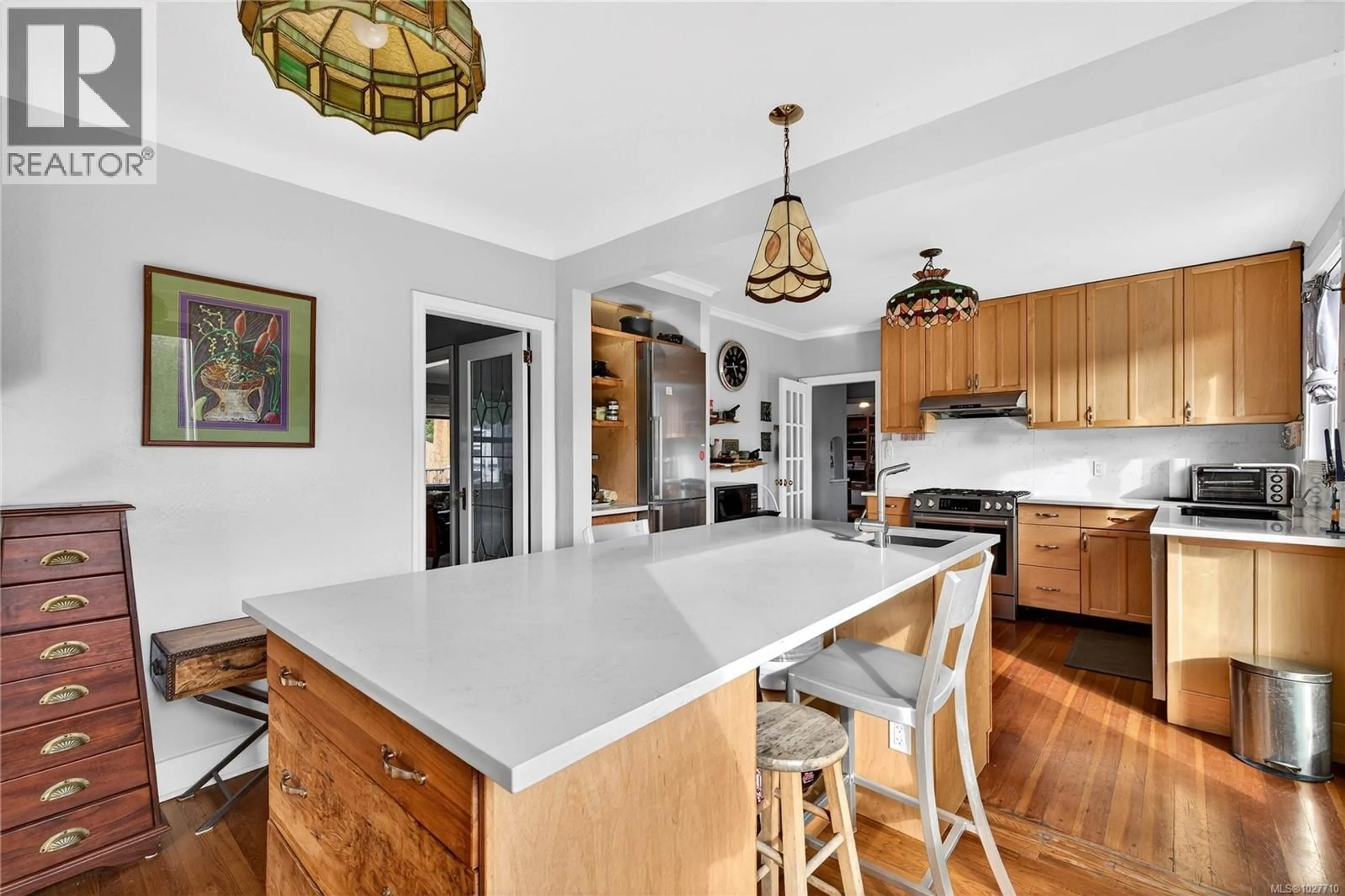 Open concept kitchen, unknown for 133 BAKER ROAD, Salt Spring British Columbia V8K2N6