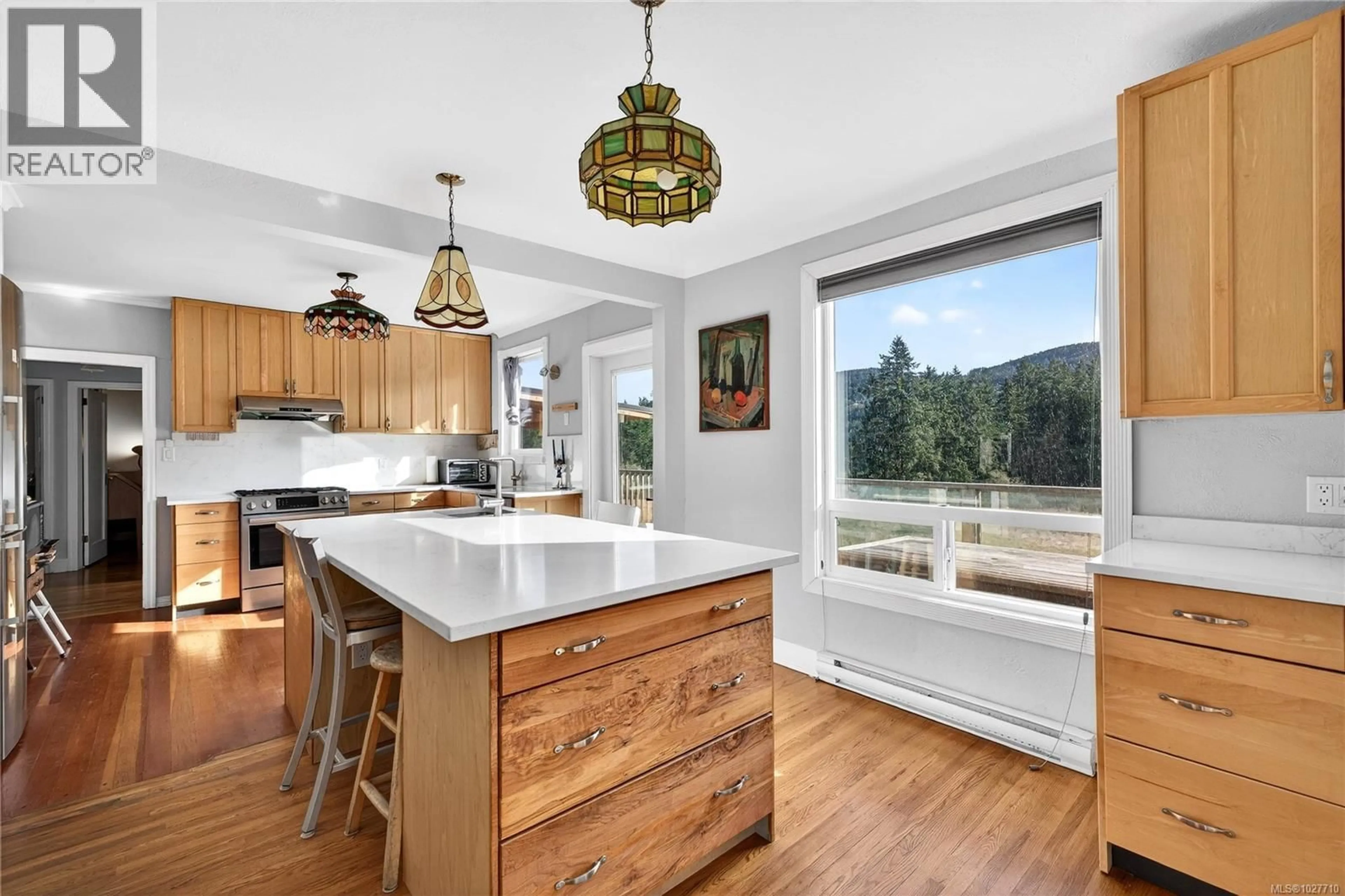 Open concept kitchen, unknown for 133 BAKER ROAD, Salt Spring British Columbia V8K2N6