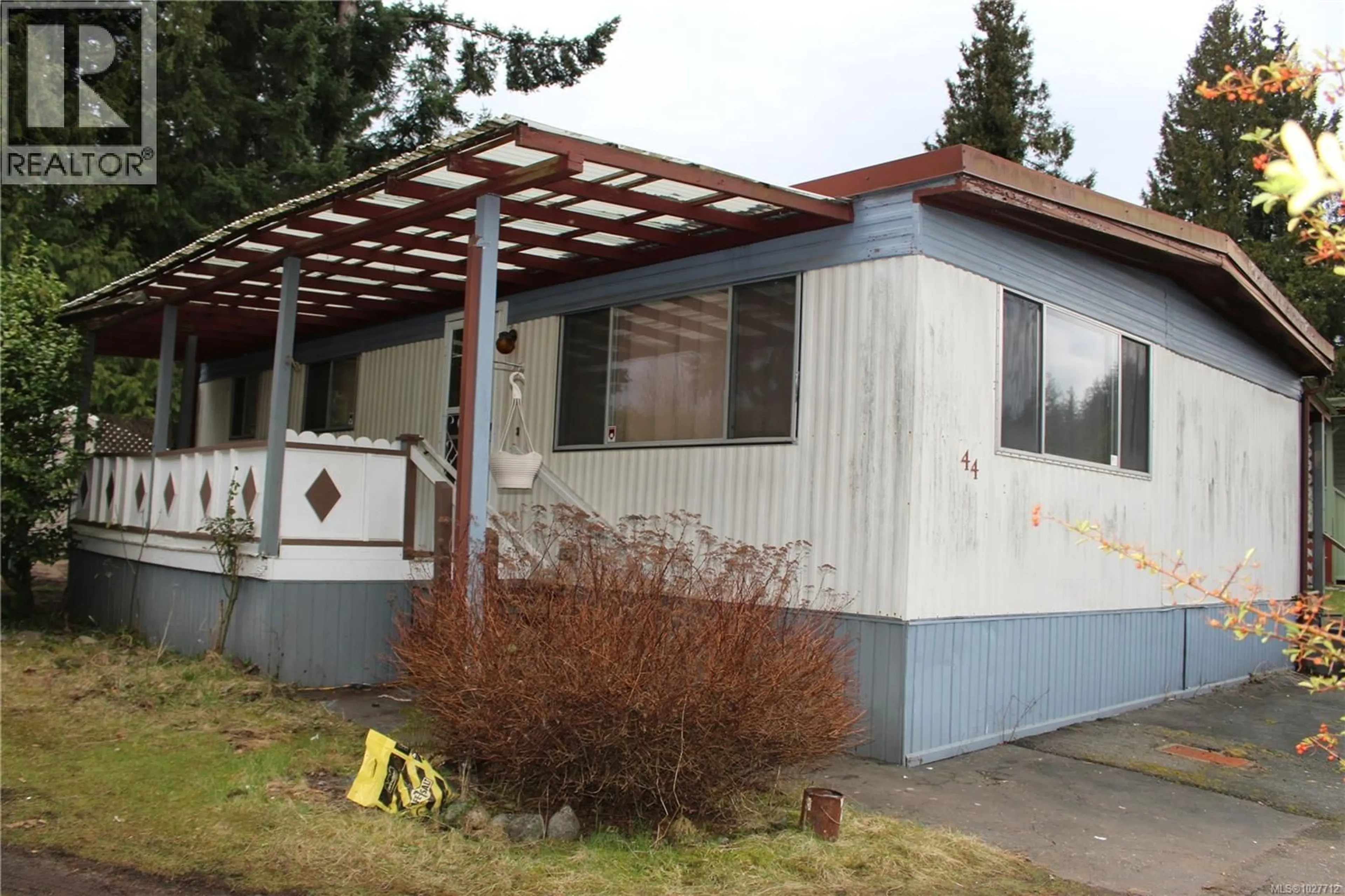 Home with vinyl exterior material, building for 44 - 61 12TH STREET, Nanaimo British Columbia V9R6L3