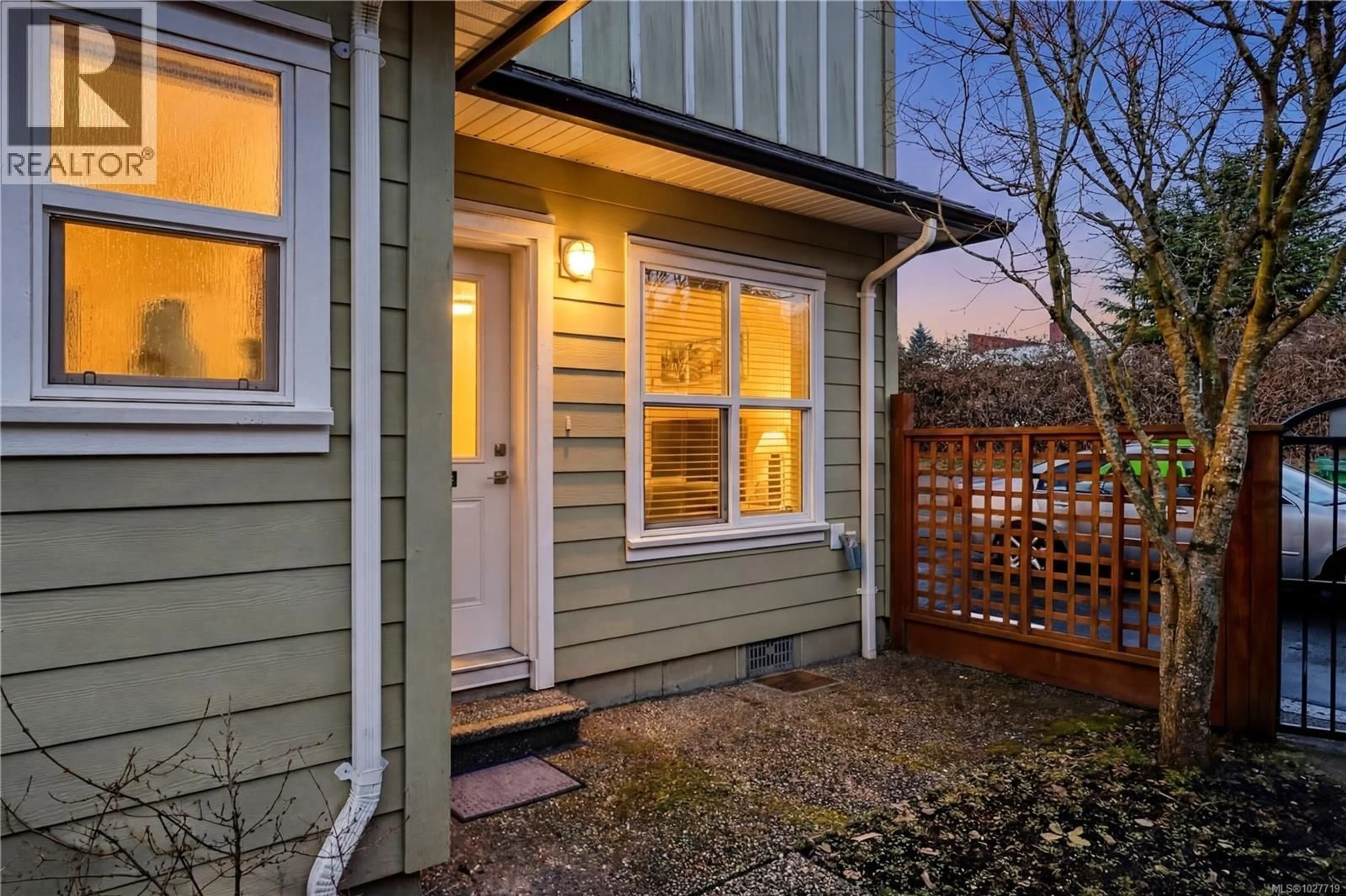 Unknown for 104 - 582 ROSEHILL STREET, Nanaimo British Columbia V9S1H6