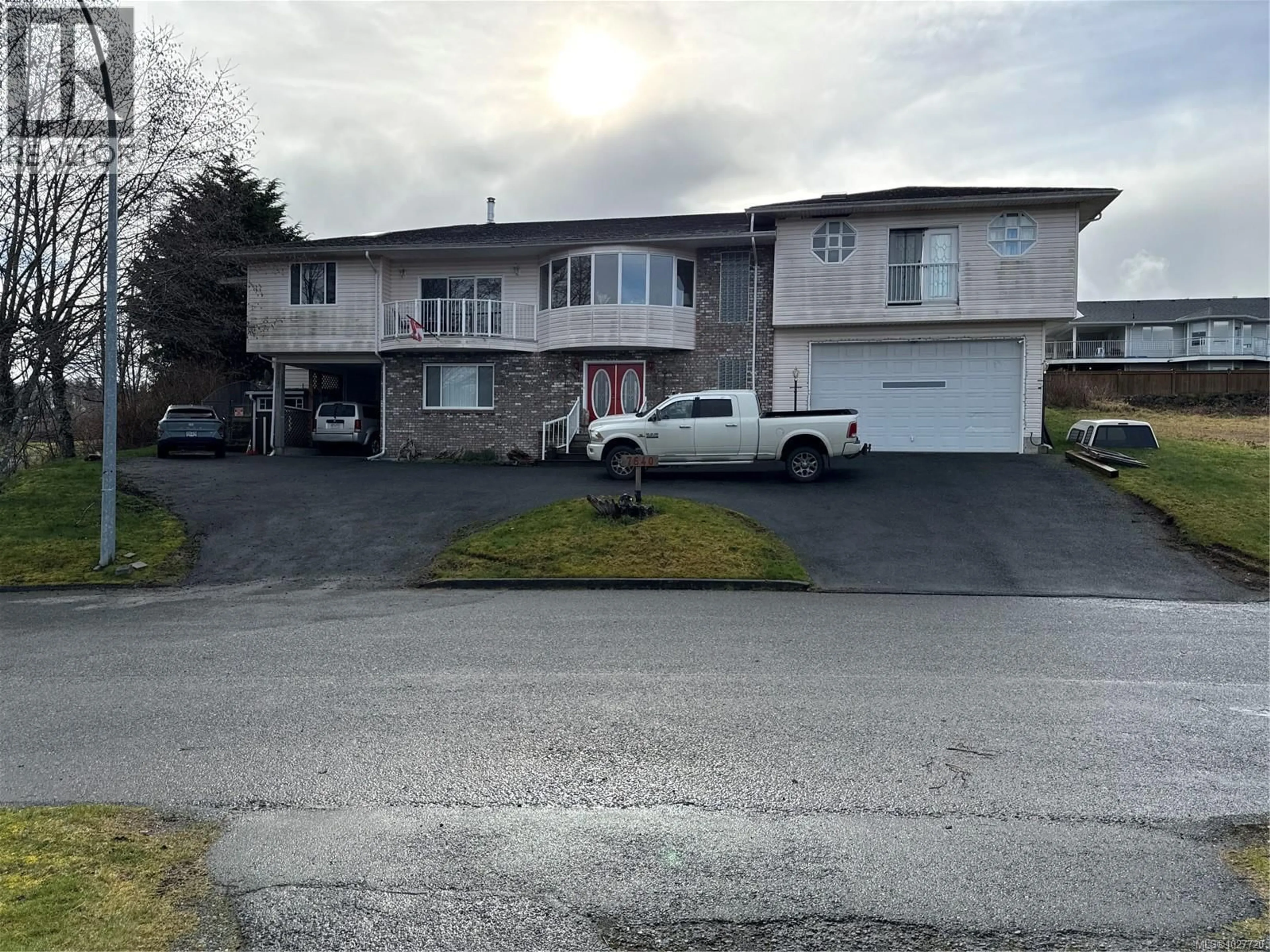 A pic from outside/outdoor area/front of a property/back of a property/a pic from drone, street for 7640 EAGLE CRESCENT WEST, Port Hardy British Columbia V0N2P0