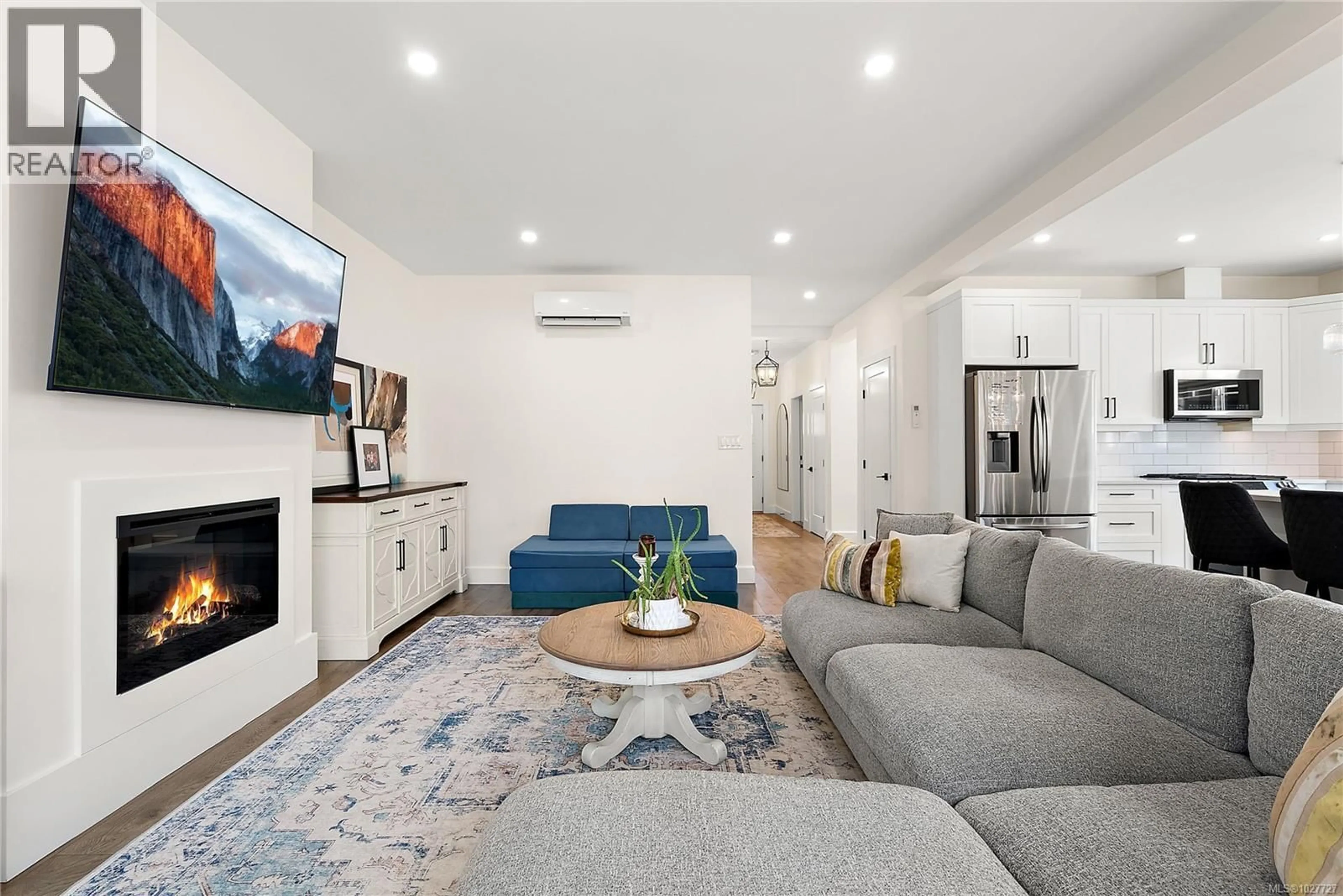 Living room with furniture, unknown for 6900 BLANCHARD ROAD, Sooke British Columbia V9Z1P2