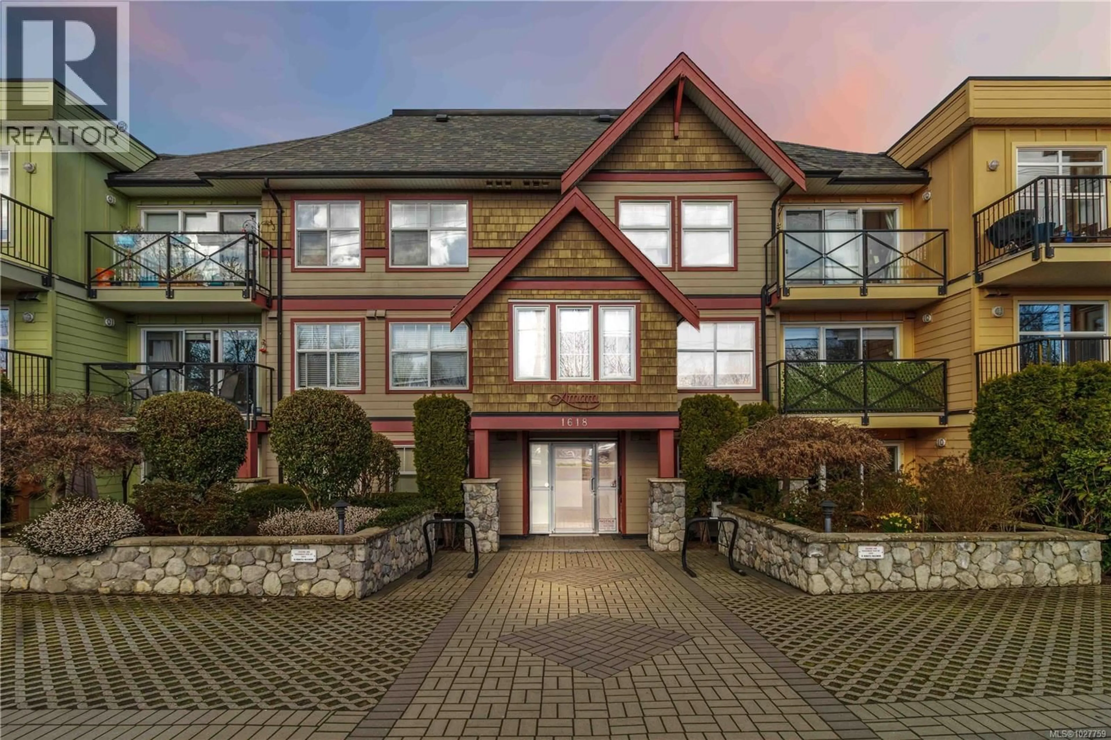 A pic from outside/outdoor area/front of a property/back of a property/a pic from drone, unknown for 207 - 1618 NORTH DAIRY ROAD, Saanich British Columbia V8T3V5