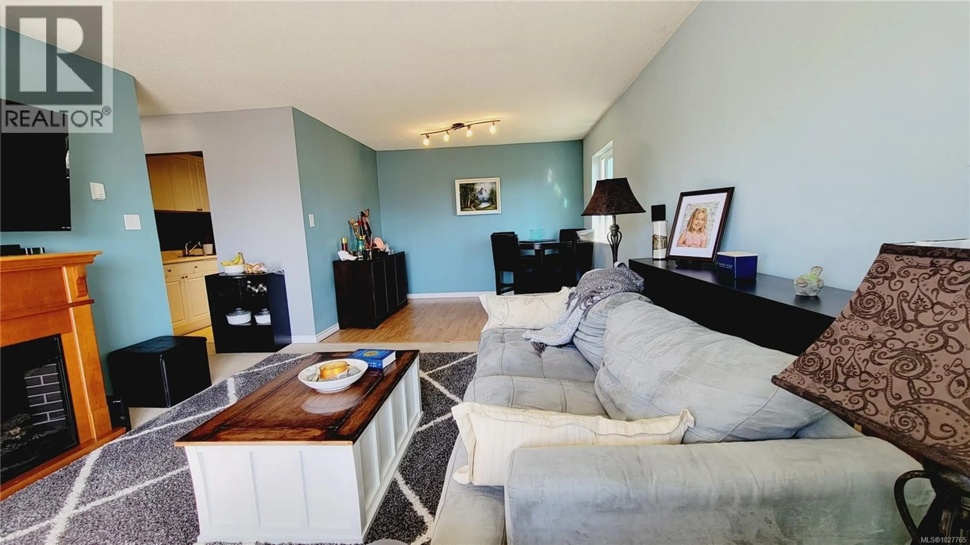 Living room with furniture, unknown for 401 - 175 CENTENNIAL DRIVE, Courtenay British Columbia V9N7M4