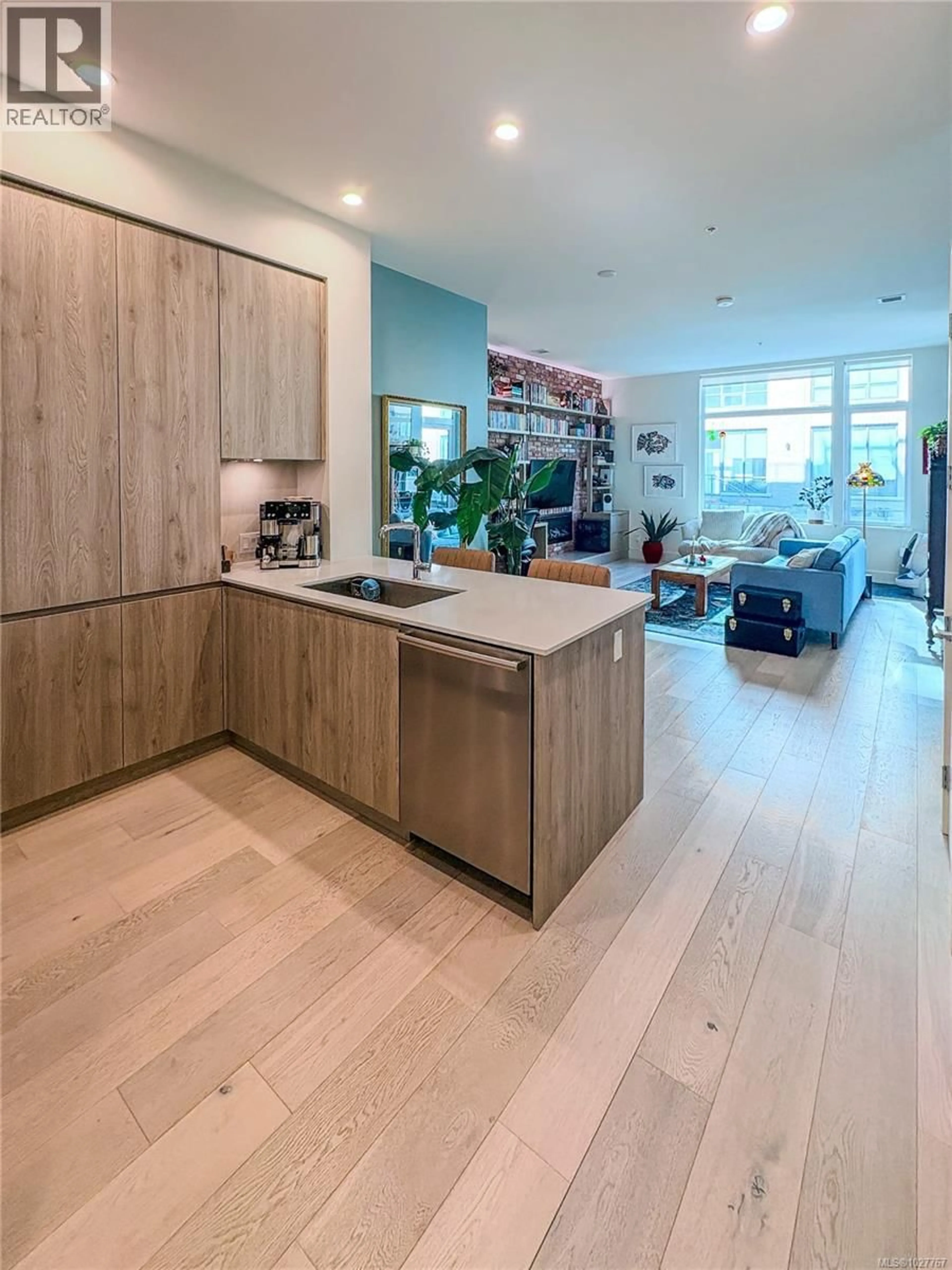 Open concept kitchen, unknown for 301 - 501 PARK PLACE, Esquimalt British Columbia V9A0H3