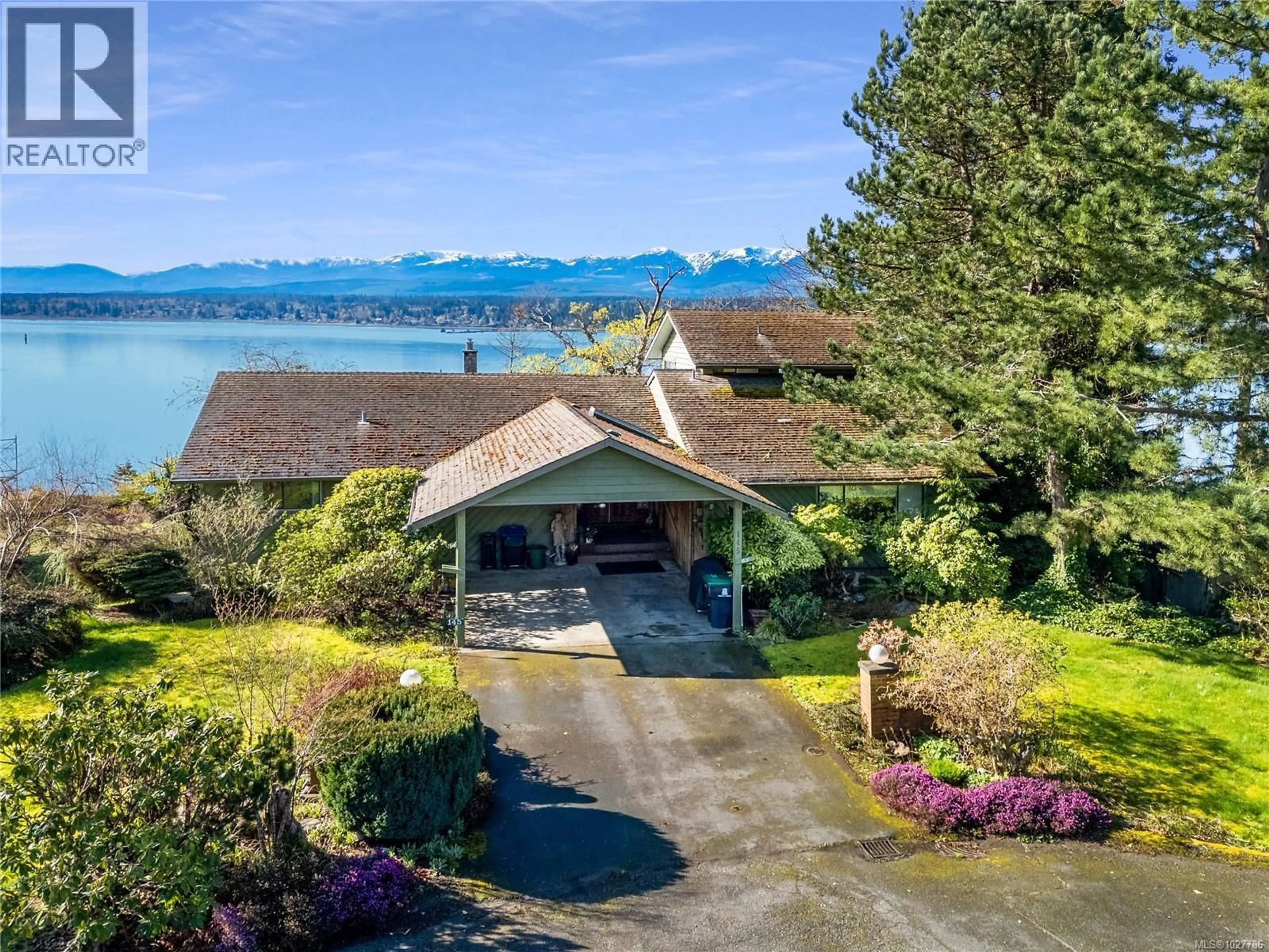 A pic from outside/outdoor area/front of a property/back of a property/a pic from drone, water/lake/river/ocean view for 145 MANOR PLACE, Comox British Columbia V9M1C6