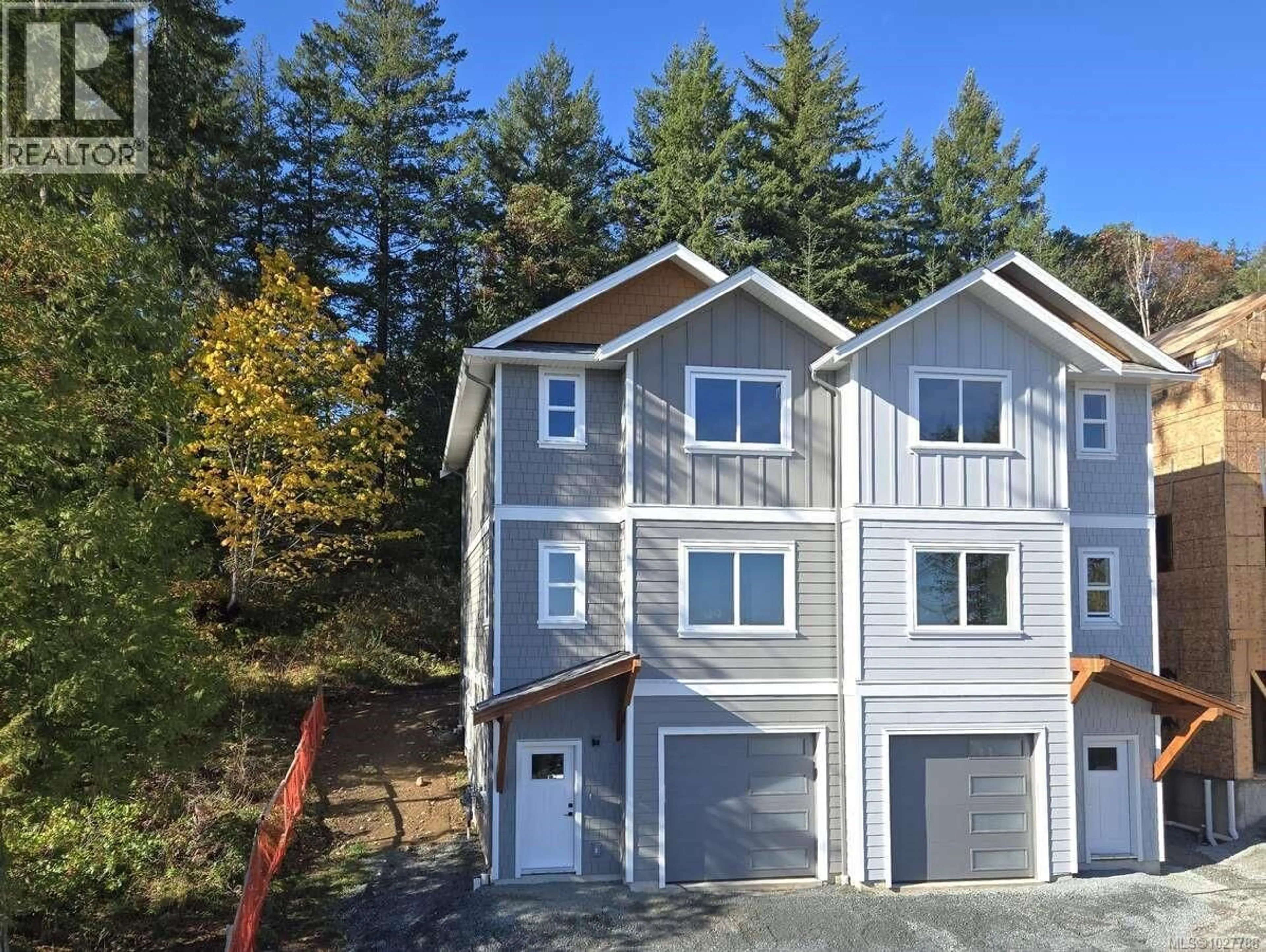 A pic from outside/outdoor area/front of a property/back of a property/a pic from drone, unknown for 487 DELORA DRIVE, Colwood British Columbia V9C3B1