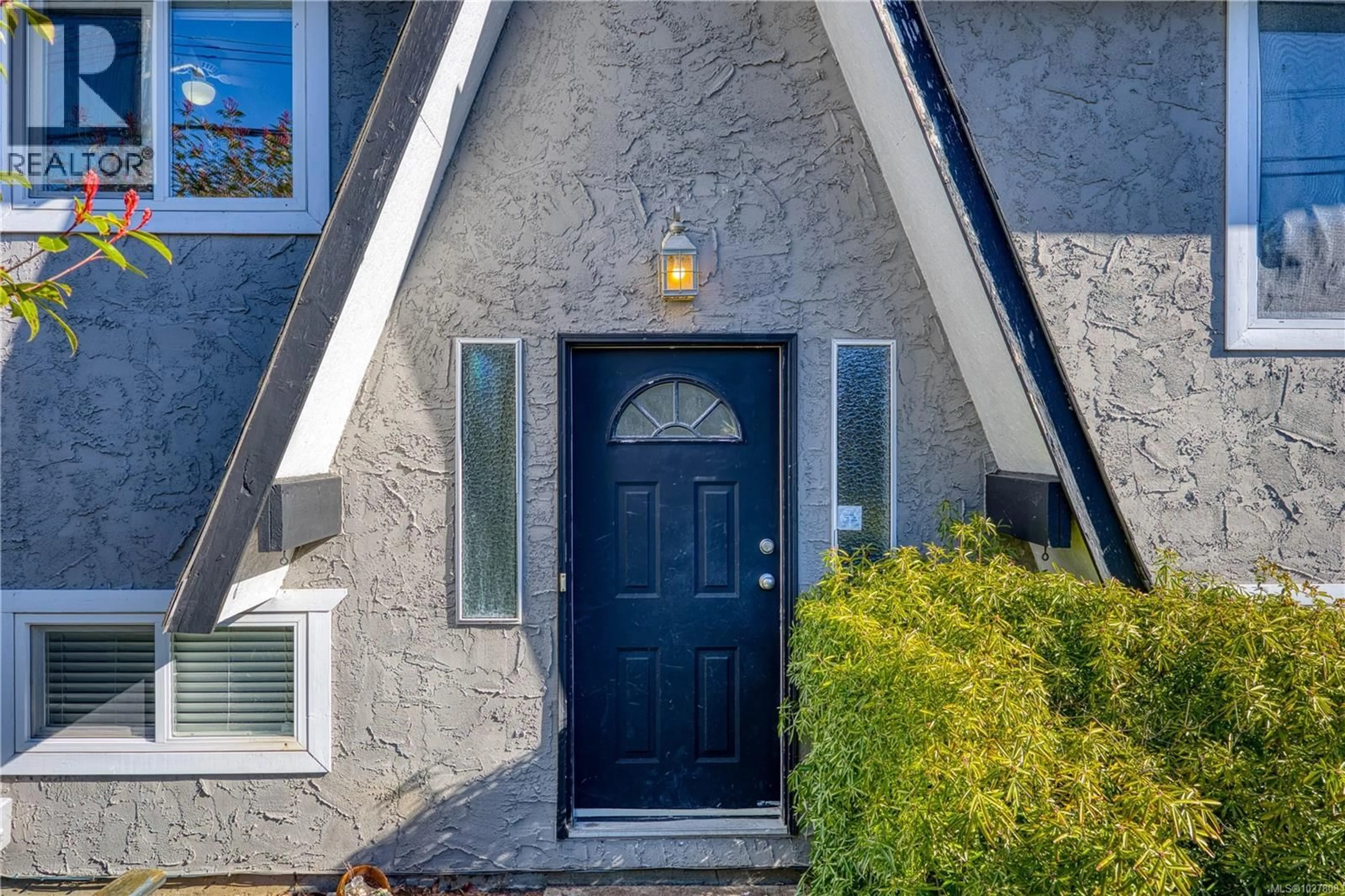 Indoor entryway for 1125 STILLIN DRIVE, Ladysmith British Columbia V9G1P2