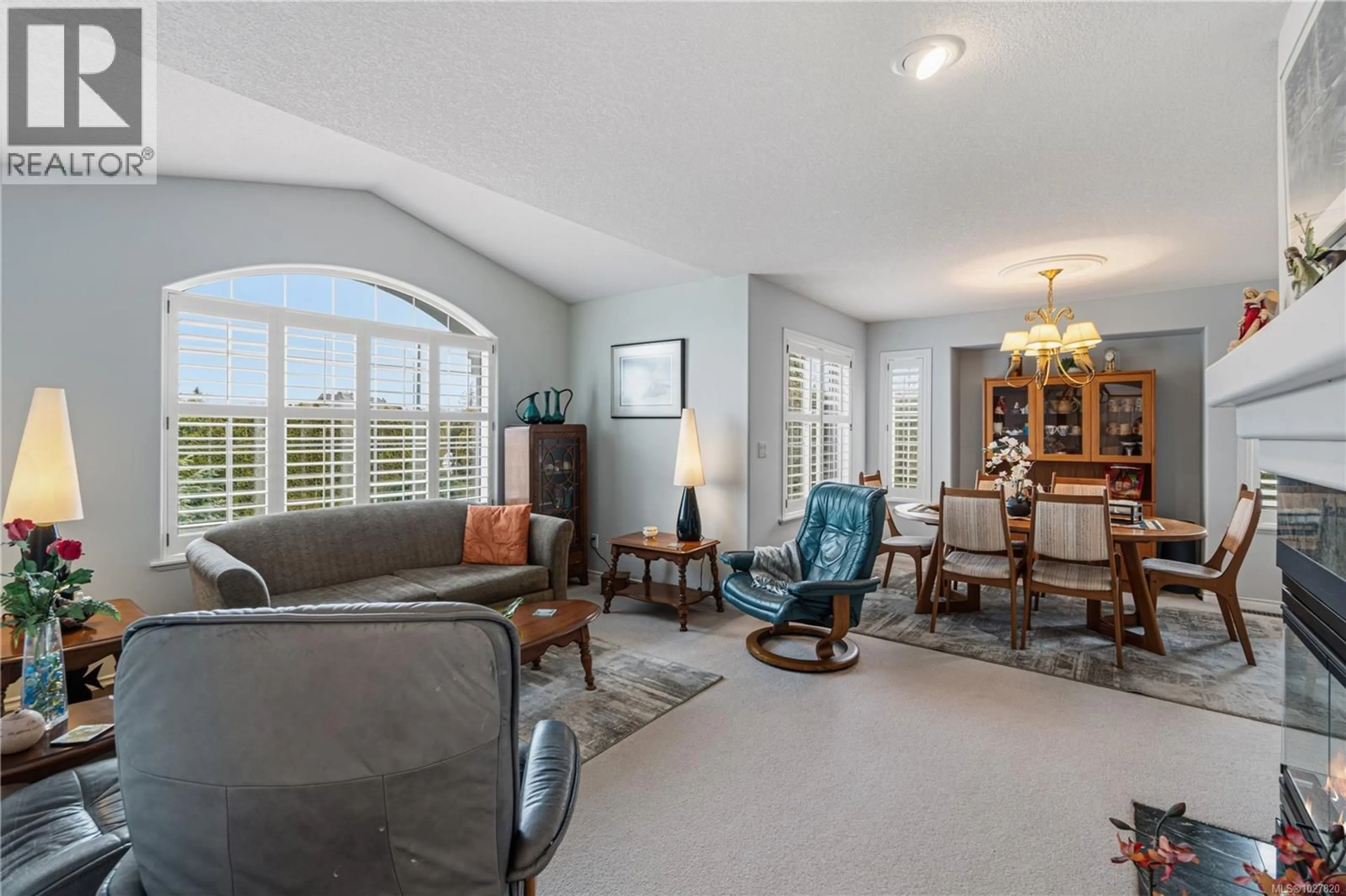 Living room with furniture, unknown for 1084 AERY VIEW WAY, Parksville British Columbia V9P2N9