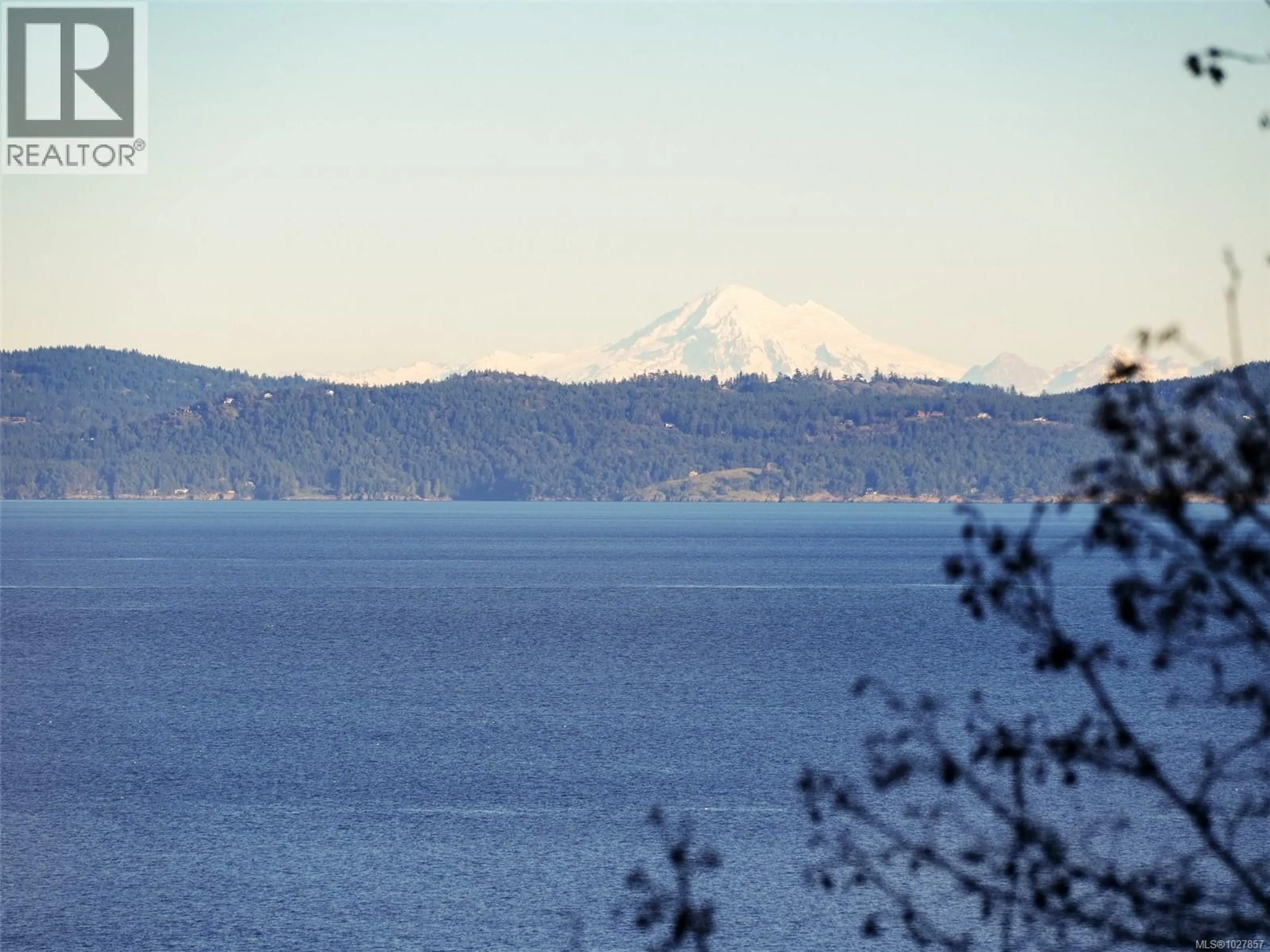 Blurry image for 4553 CORDOVA BAY ROAD, Saanich British Columbia V8X3V6