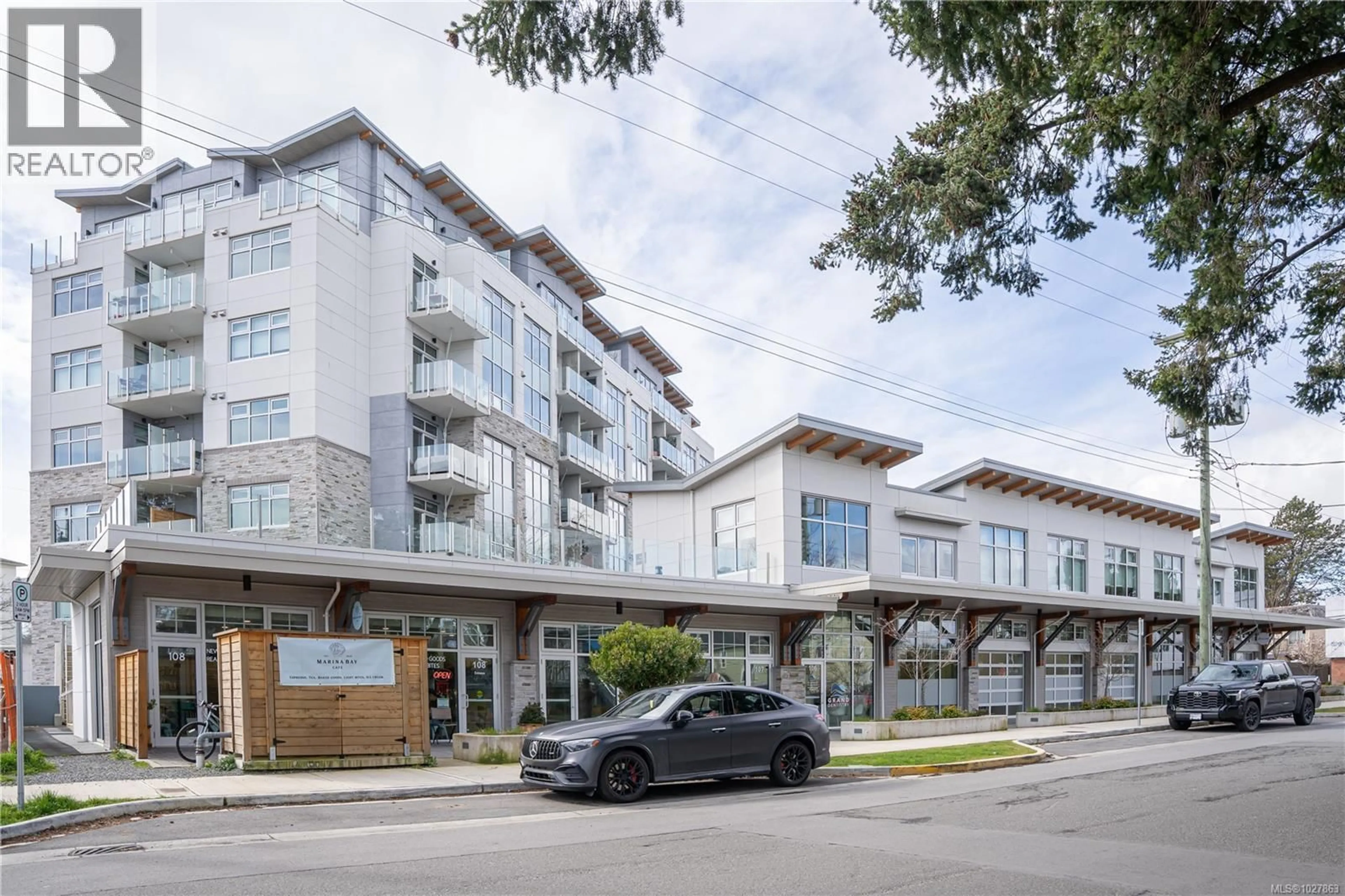 Unknown for 408 - 916 LYALL STREET, Esquimalt British Columbia V9A5E6