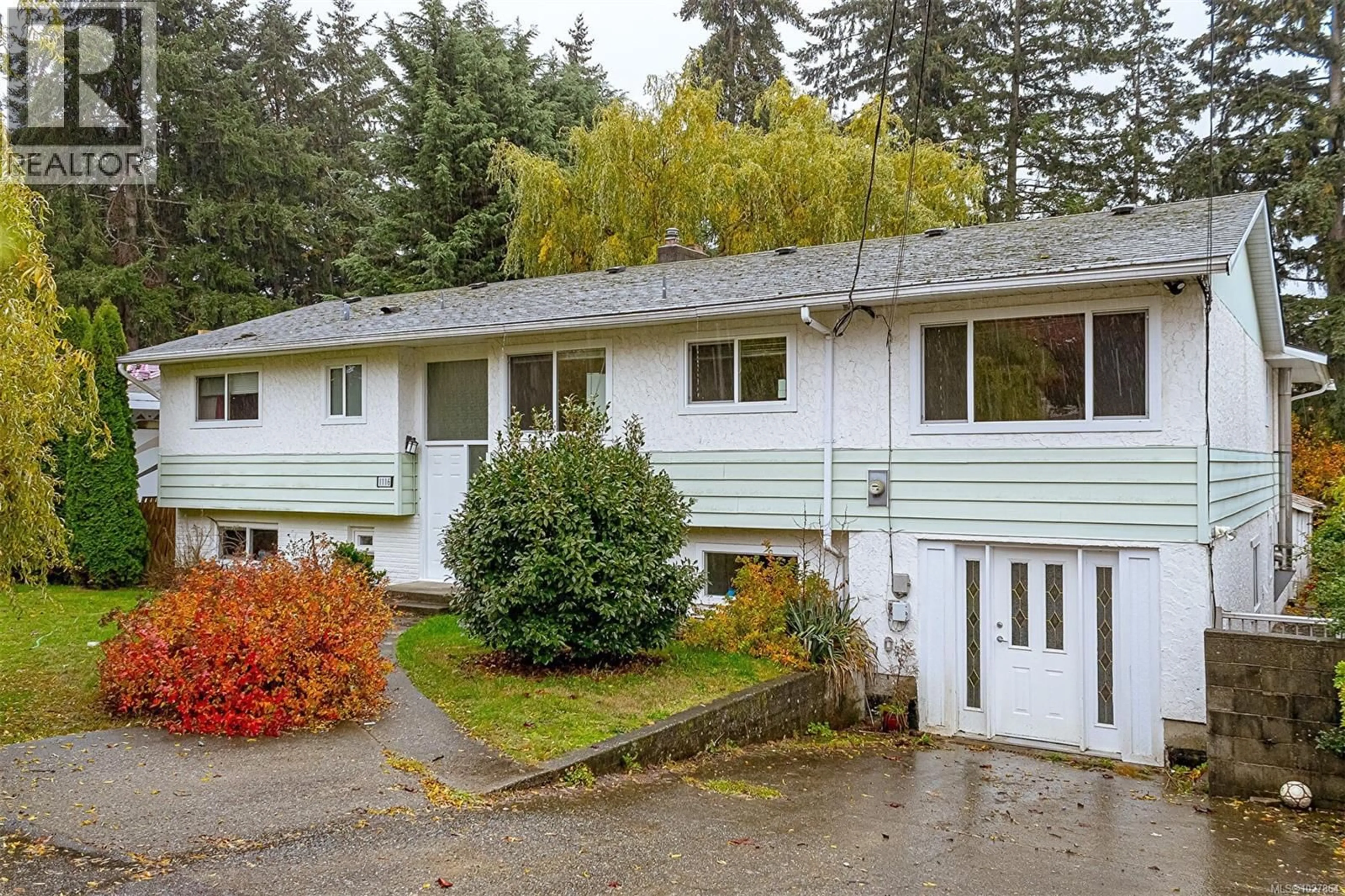 Home with vinyl exterior material, street for 1116 THUNDERBIRD DRIVE, Nanaimo British Columbia V9S2P2