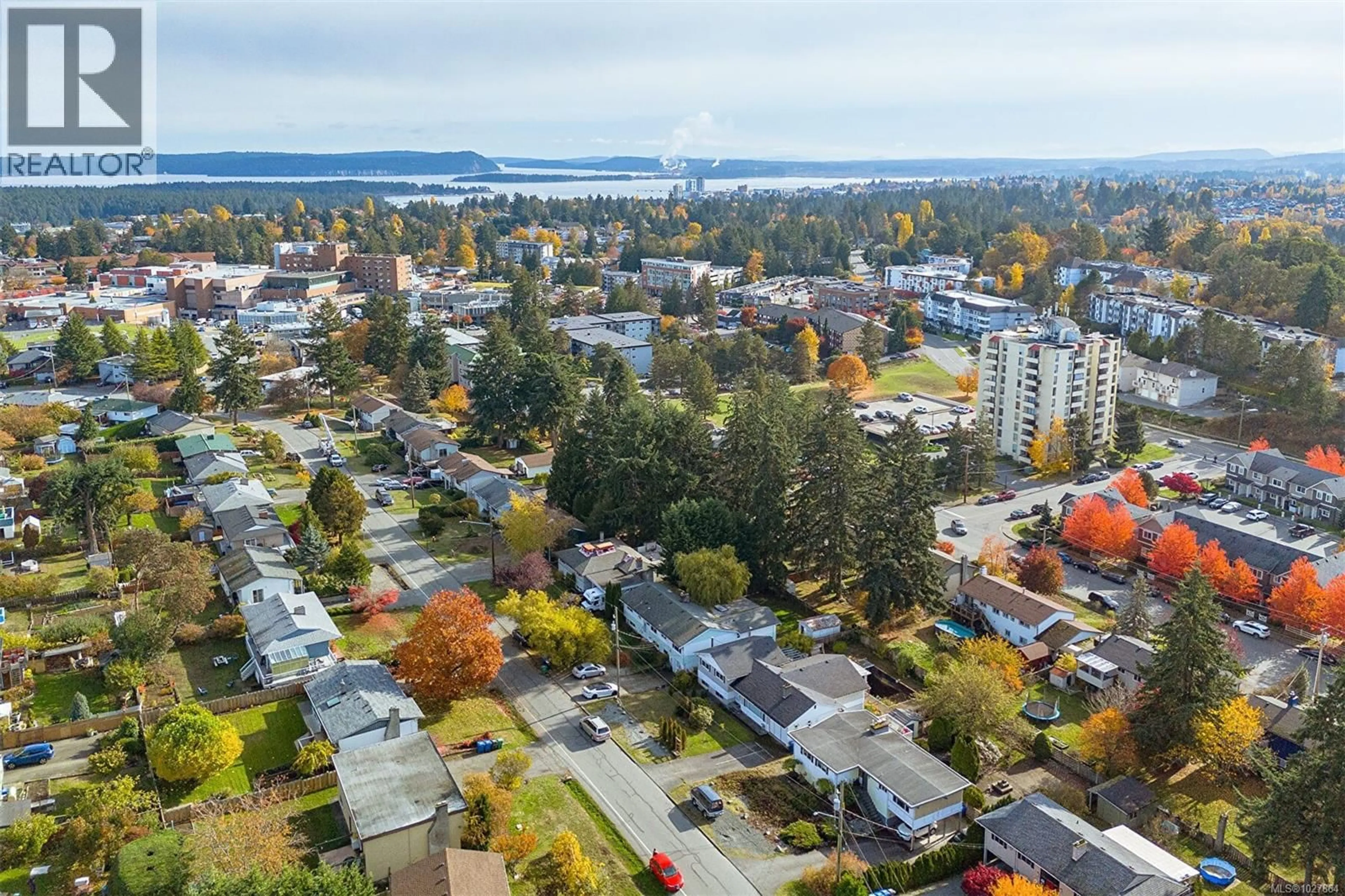 A pic from outside/outdoor area/front of a property/back of a property/a pic from drone, unknown for 1116 THUNDERBIRD DRIVE, Nanaimo British Columbia V9S2P2