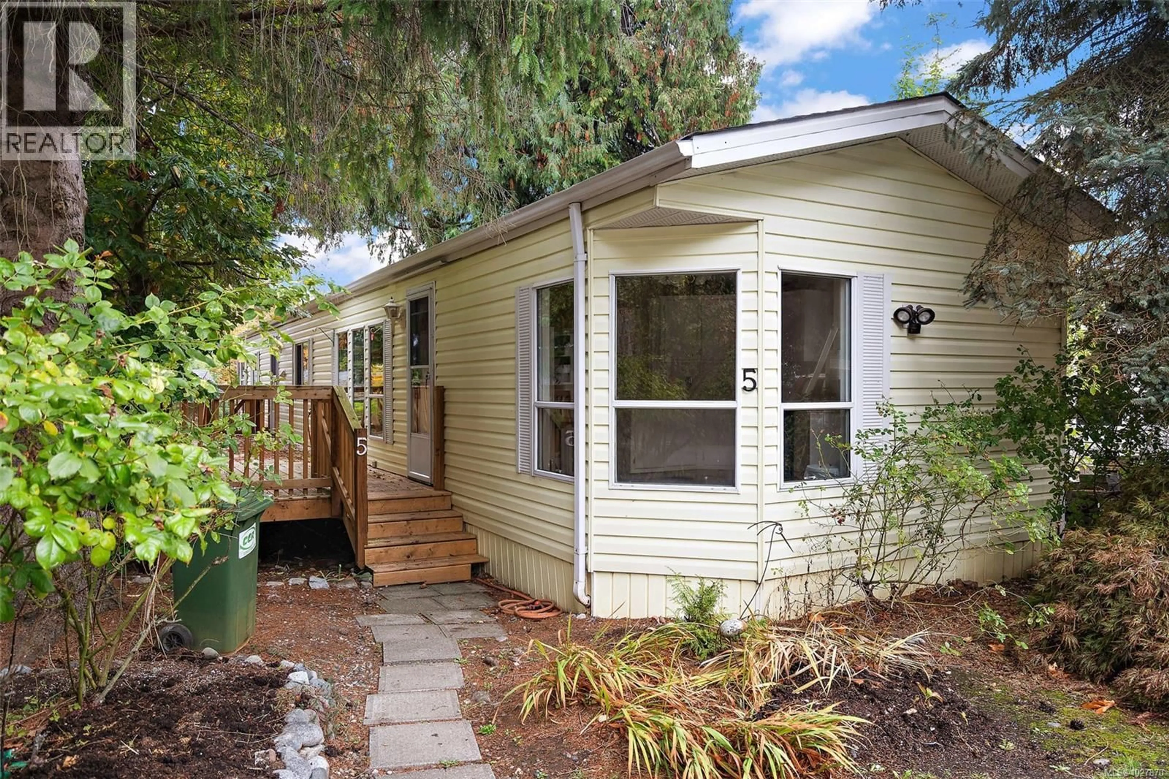 Home with vinyl exterior material, street for 5 - 2741 STAUTW ROAD, Central Saanich British Columbia V8M2E9