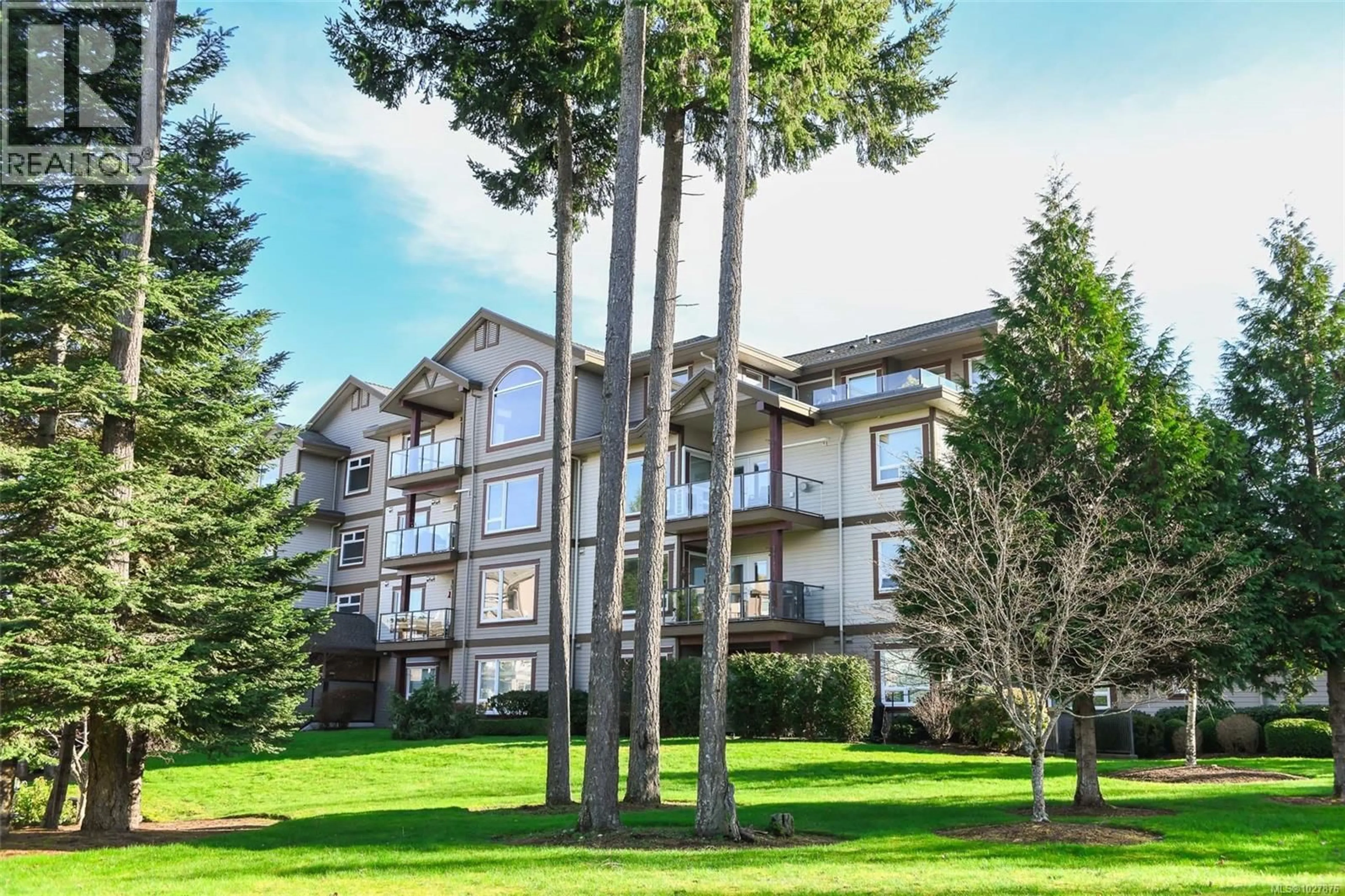 Patio, mountain view for 444 - 3666 ROYAL VISTA WAY, Courtenay British Columbia V9N9X8