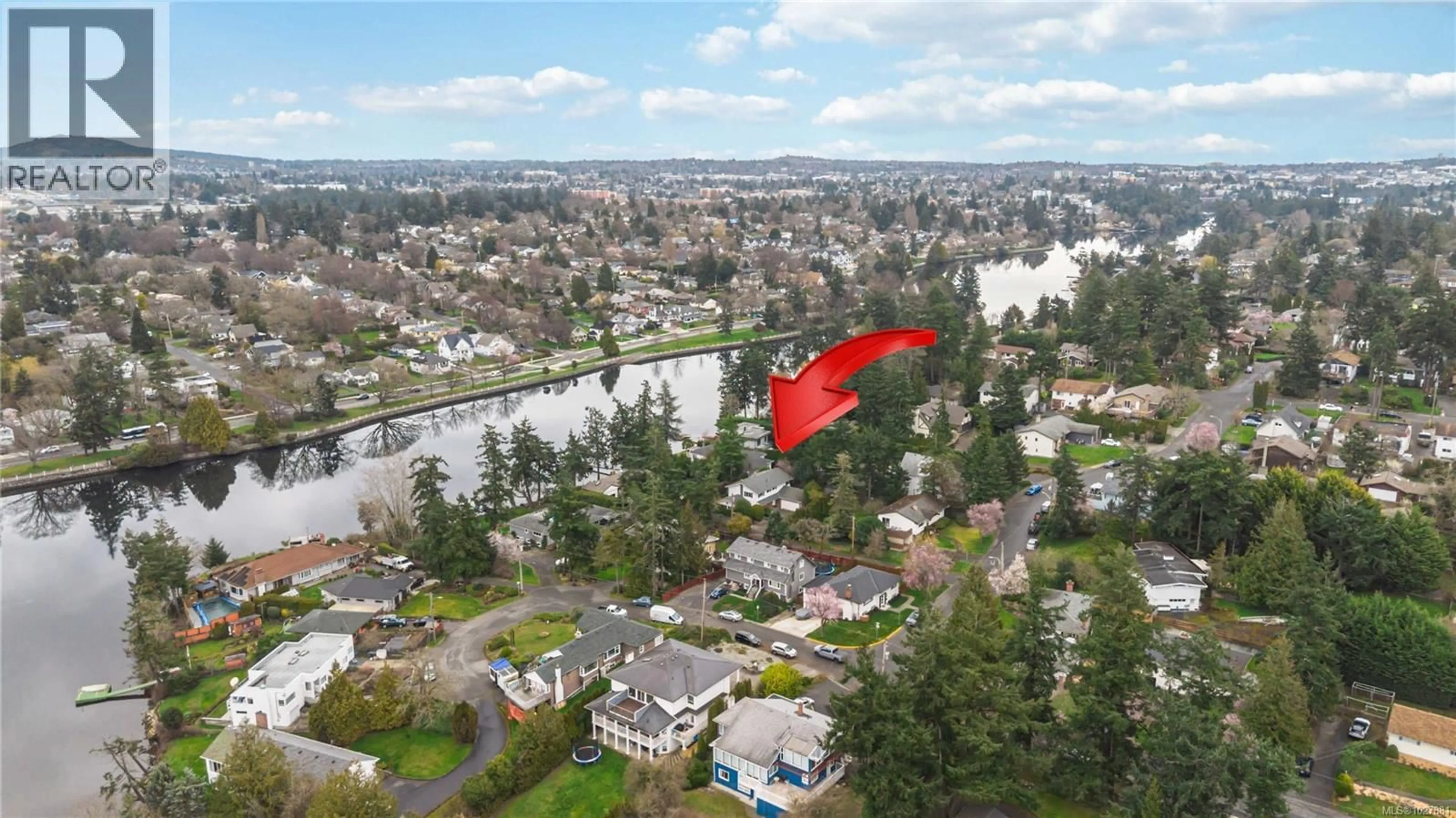A pic from outside/outdoor area/front of a property/back of a property/a pic from drone, water/lake/river/ocean view for 1388 TREEBANK ROAD WEST, Esquimalt British Columbia V9A6Y8