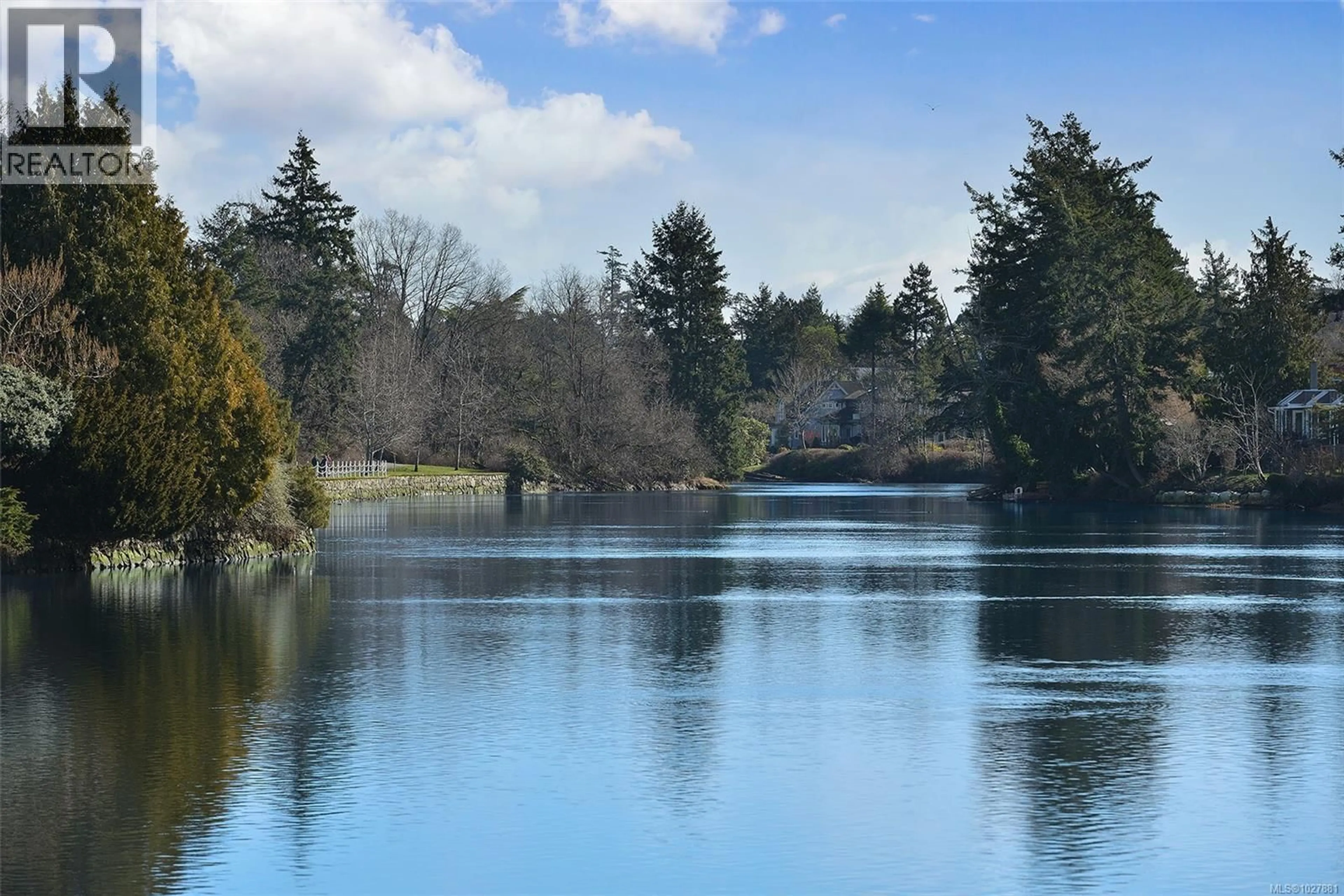 Blurry image for 1388 TREEBANK ROAD WEST, Esquimalt British Columbia V9A6Y8