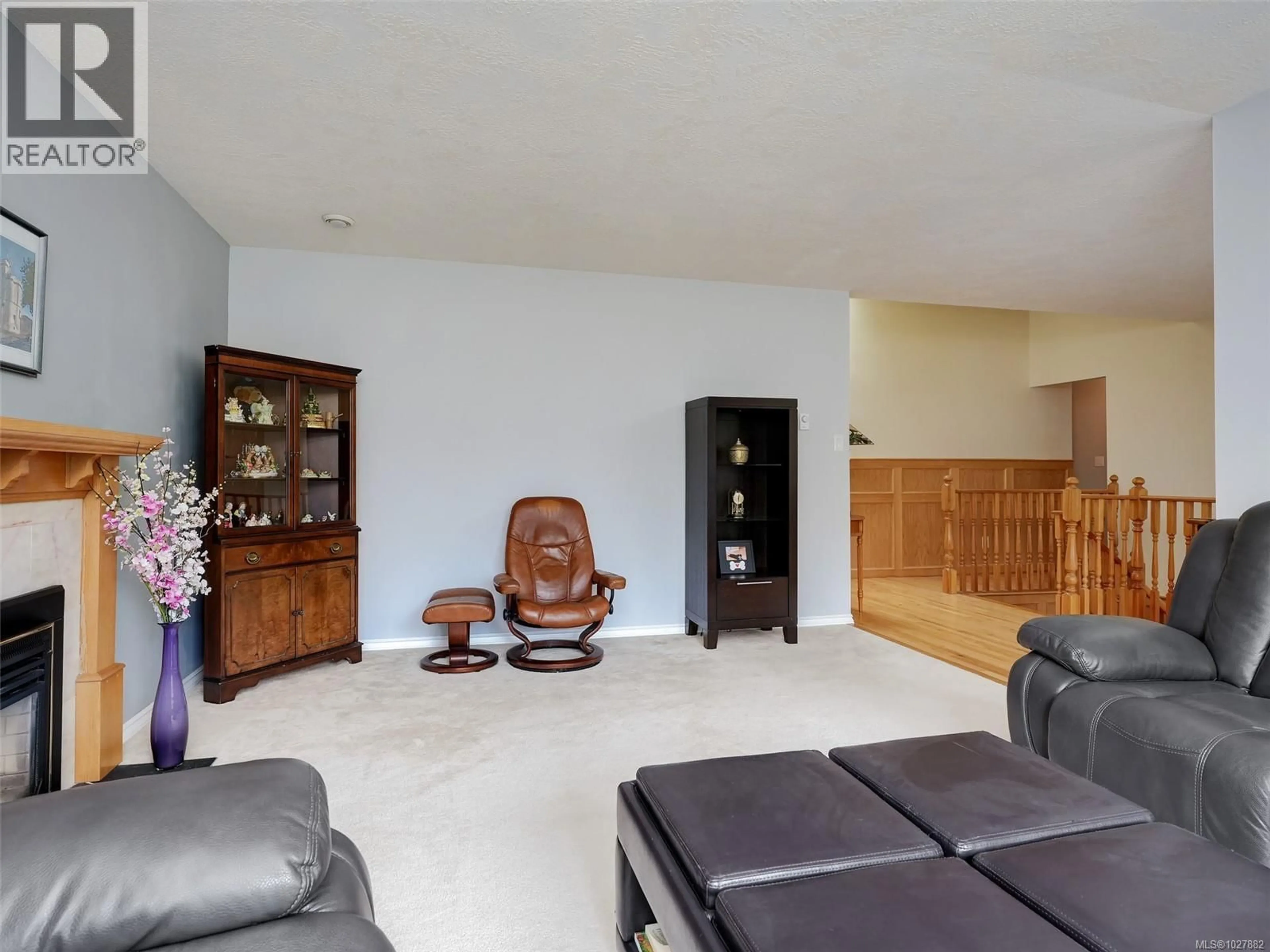 Living room with furniture, unknown for 6781 AMWELL DRIVE, Central Saanich British Columbia V8M1A1