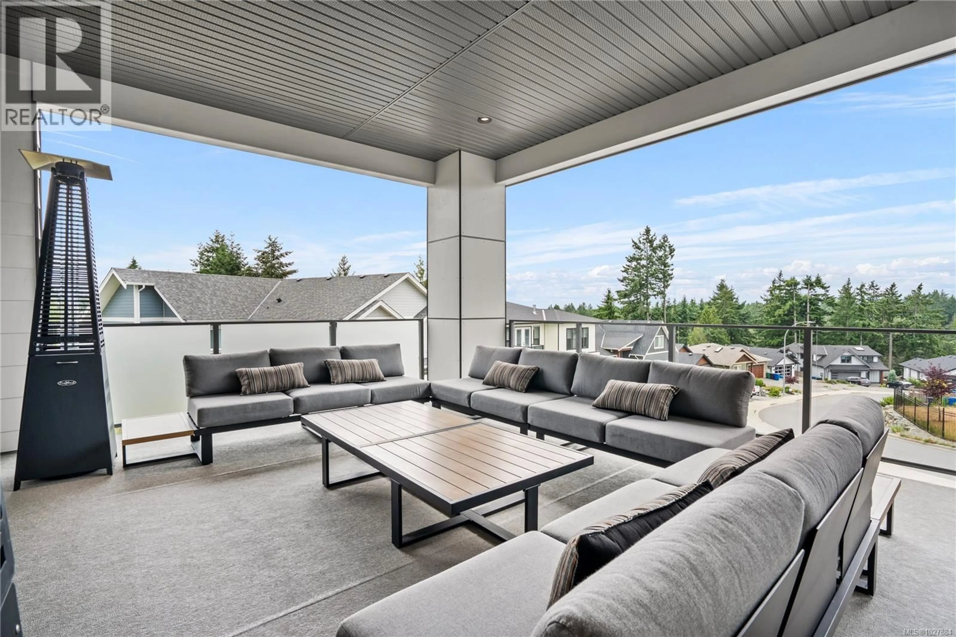 Patio, mountain view for 152 GOLDEN OAKS CRESCENT, Nanaimo British Columbia V9T0K8