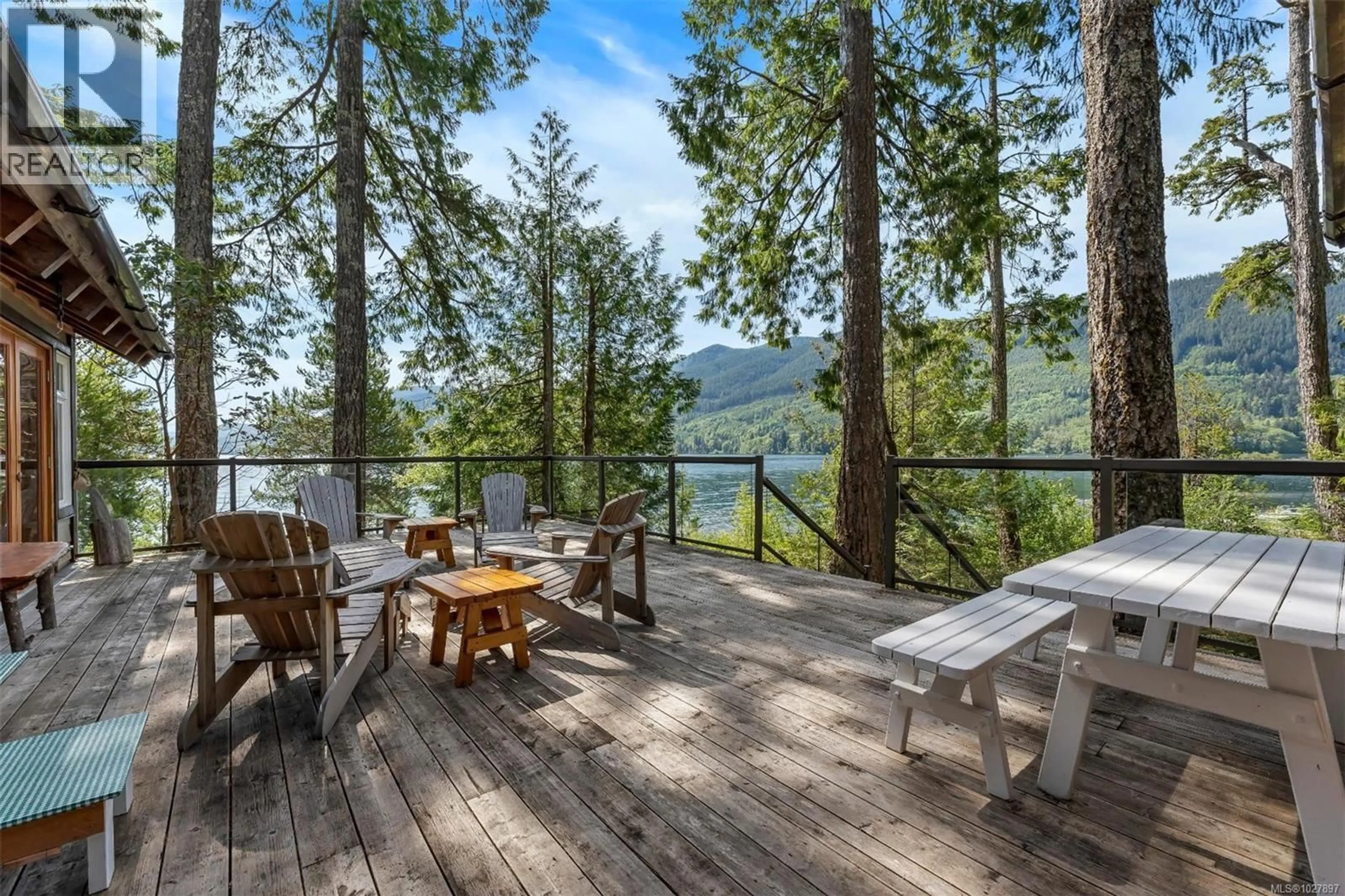 Patio, water/lake/river/ocean view for 7 ISLAND #7, See Remarks British Columbia V0R2G0