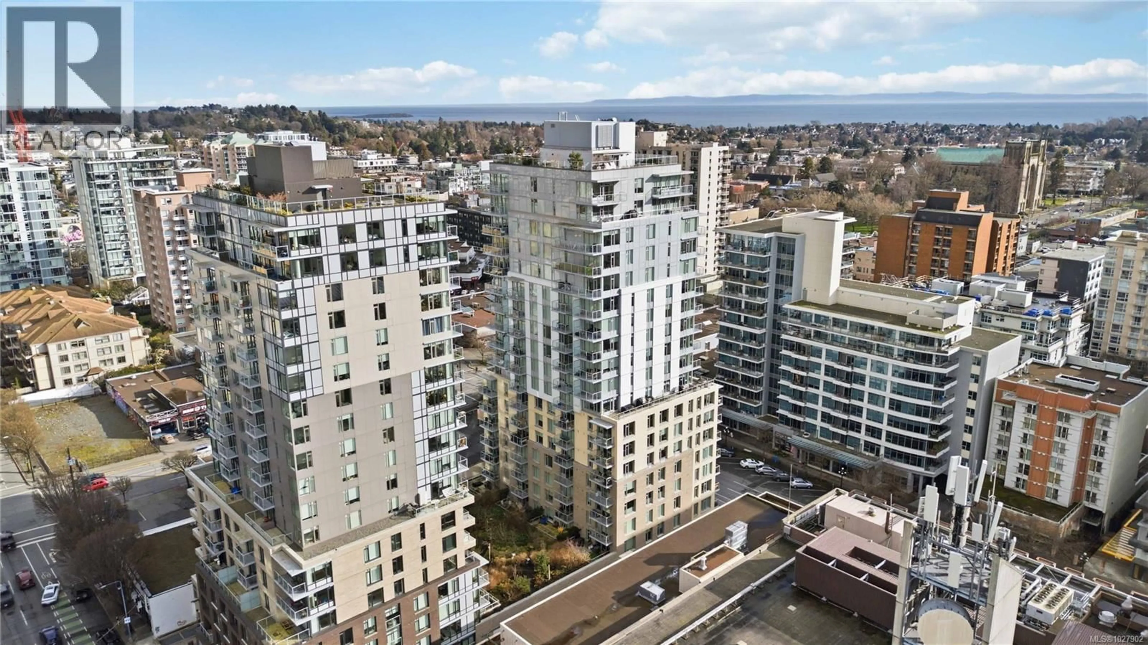 A pic from outside/outdoor area/front of a property/back of a property/a pic from drone, city buildings view from balcony for 1001 - 848 YATES STREET, Victoria British Columbia V8W0G2