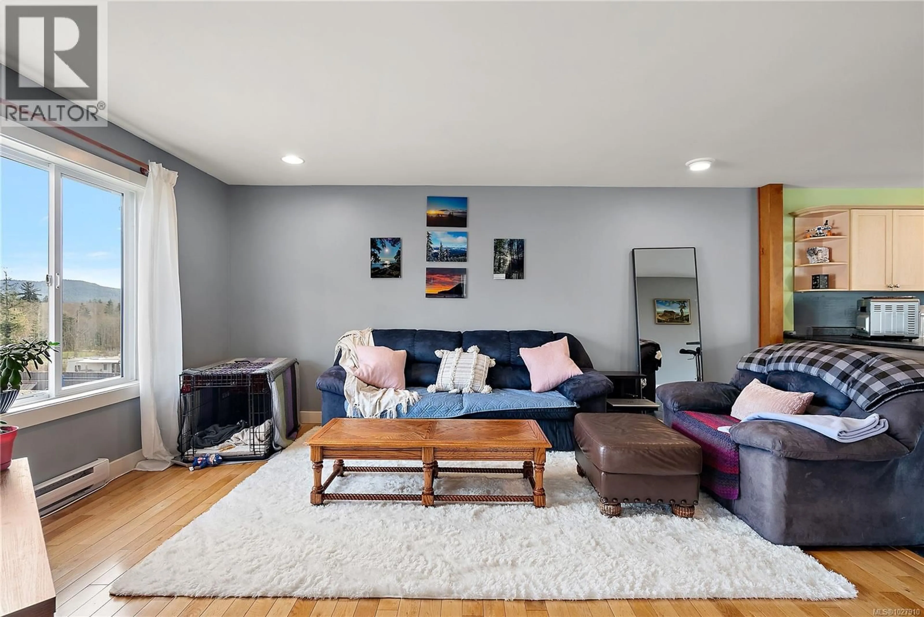 Living room with furniture, unknown for 105 - 7091 GRANT ROAD WEST, Sooke British Columbia V9Z0N6