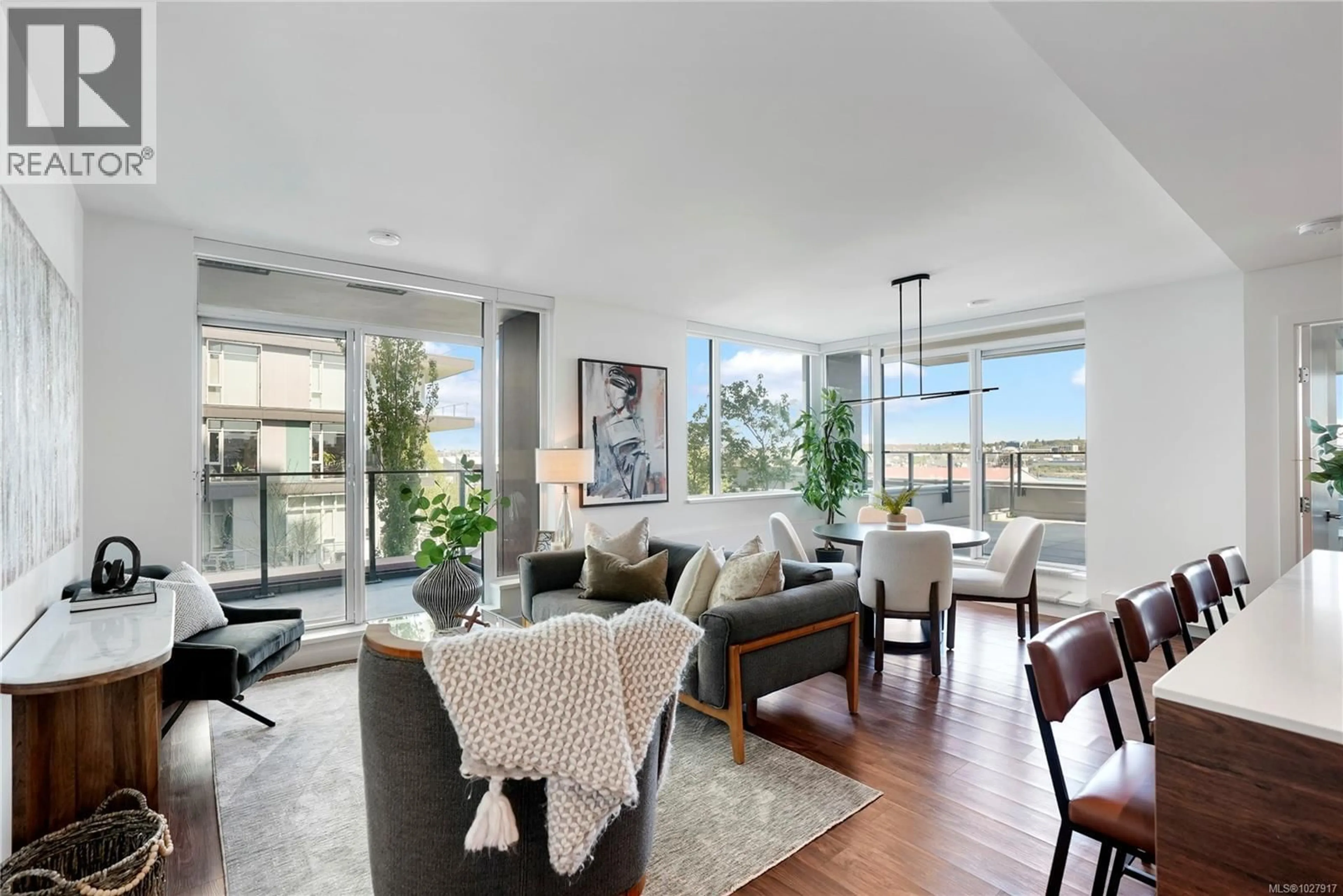 Living room with furniture, unknown for 201 - 369 TYEE ROAD, Victoria British Columbia V9A0B6