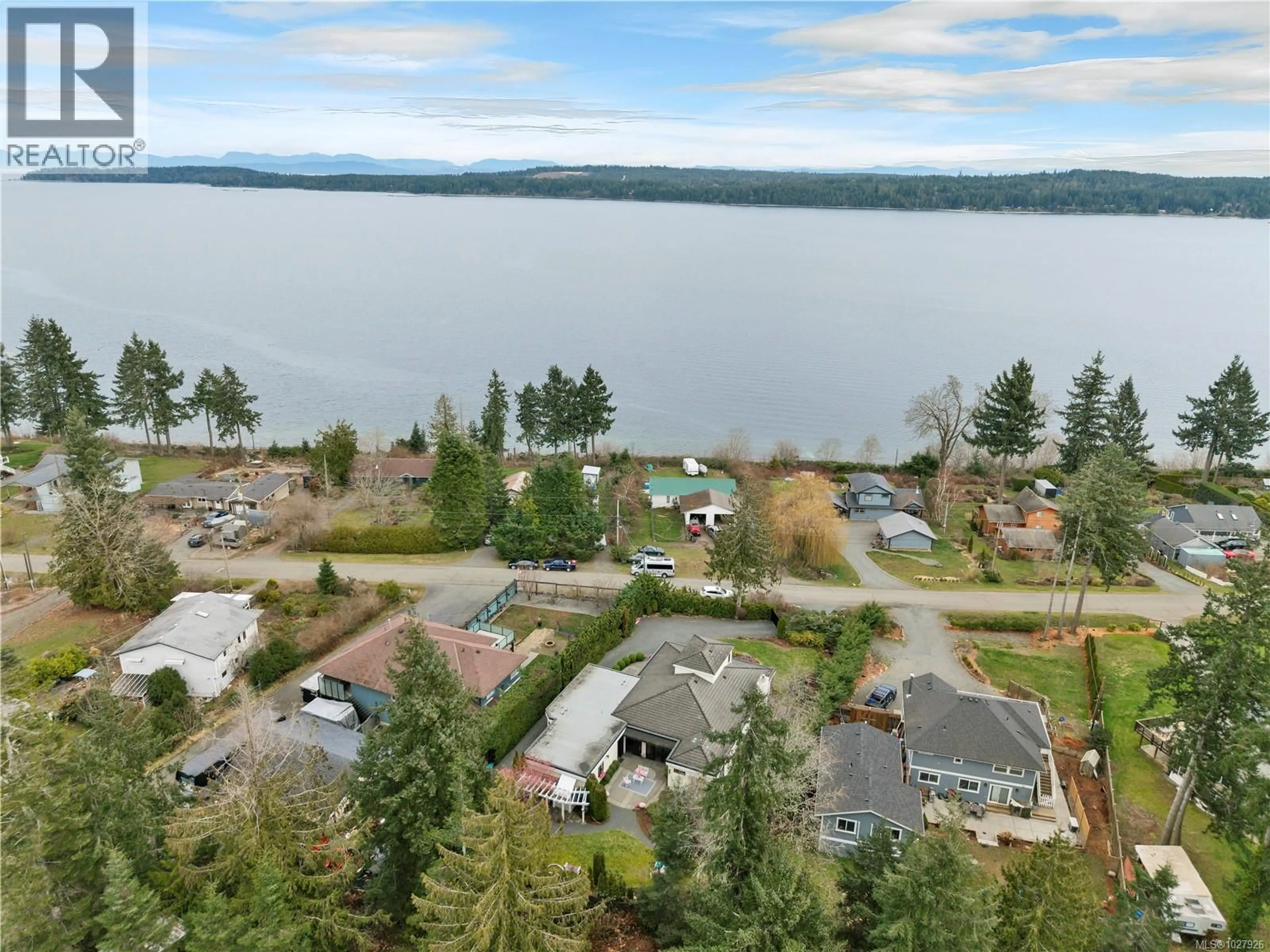 A pic from outside/outdoor area/front of a property/back of a property/a pic from drone, water/lake/river/ocean view for 5909 GARVIN ROAD, Union Bay British Columbia V0R1B0
